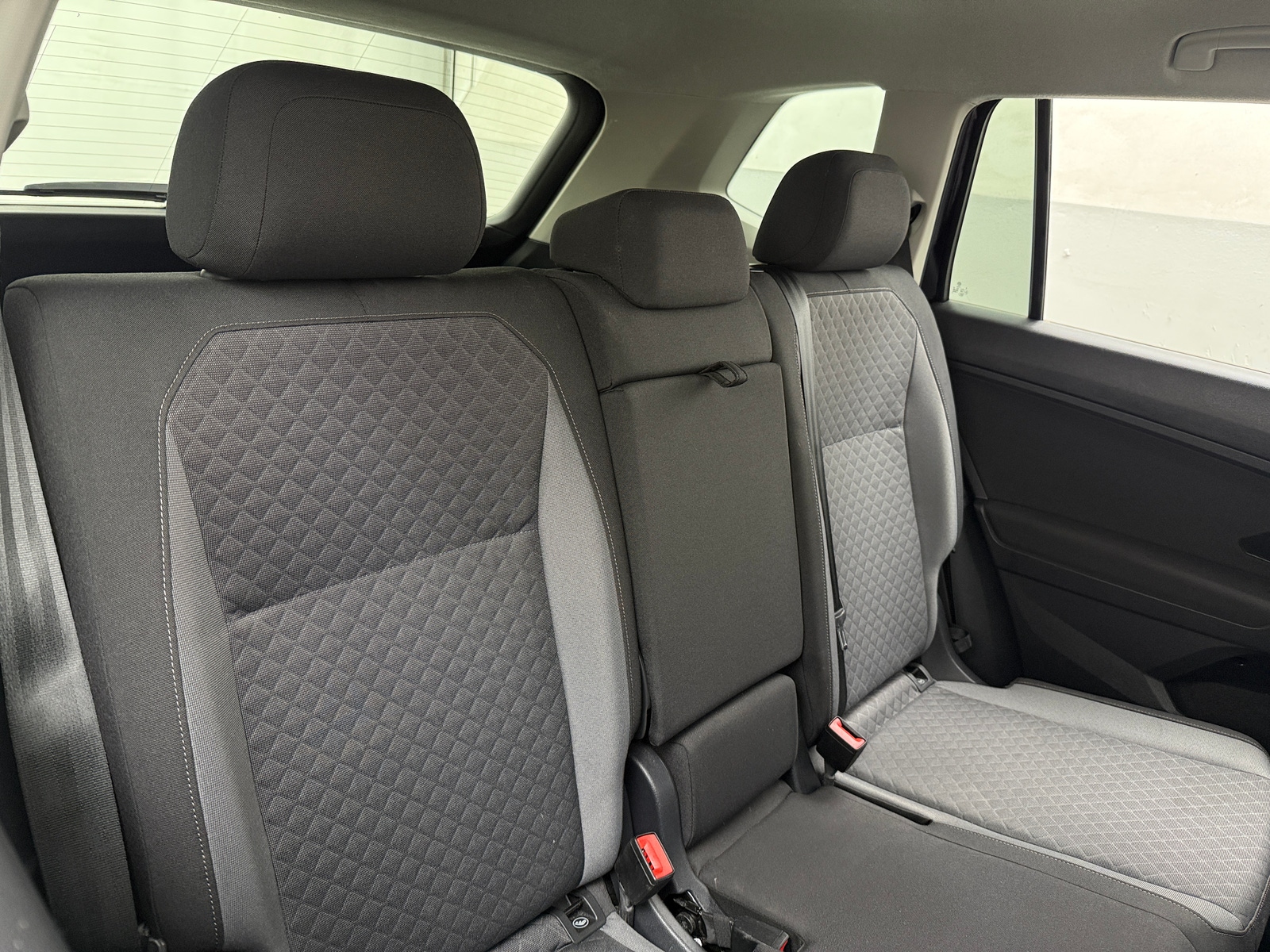 Thumbnail: 2019 Volkswagen Tiguan - 6