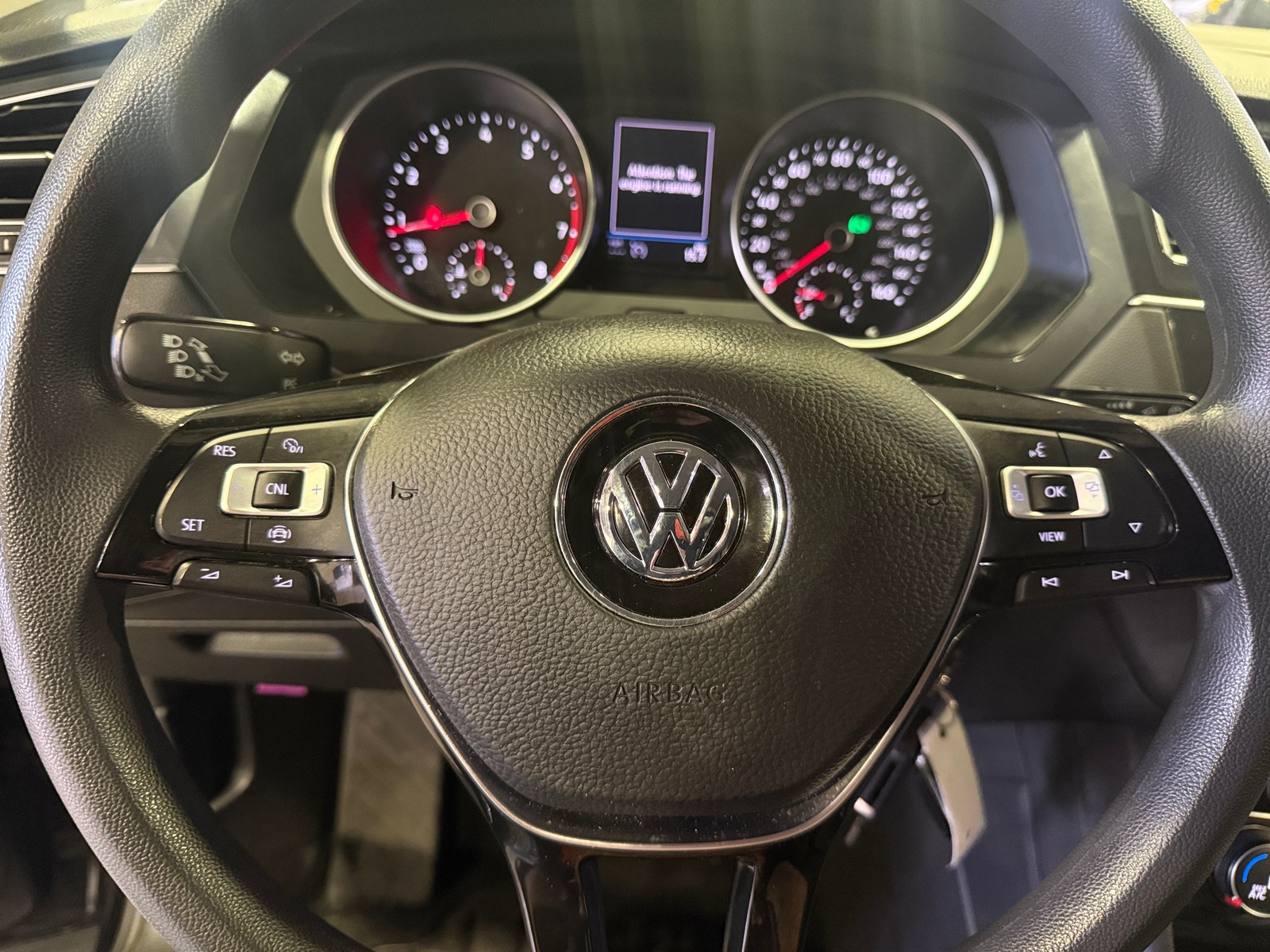 Thumbnail: 2019 Volkswagen Tiguan - 5