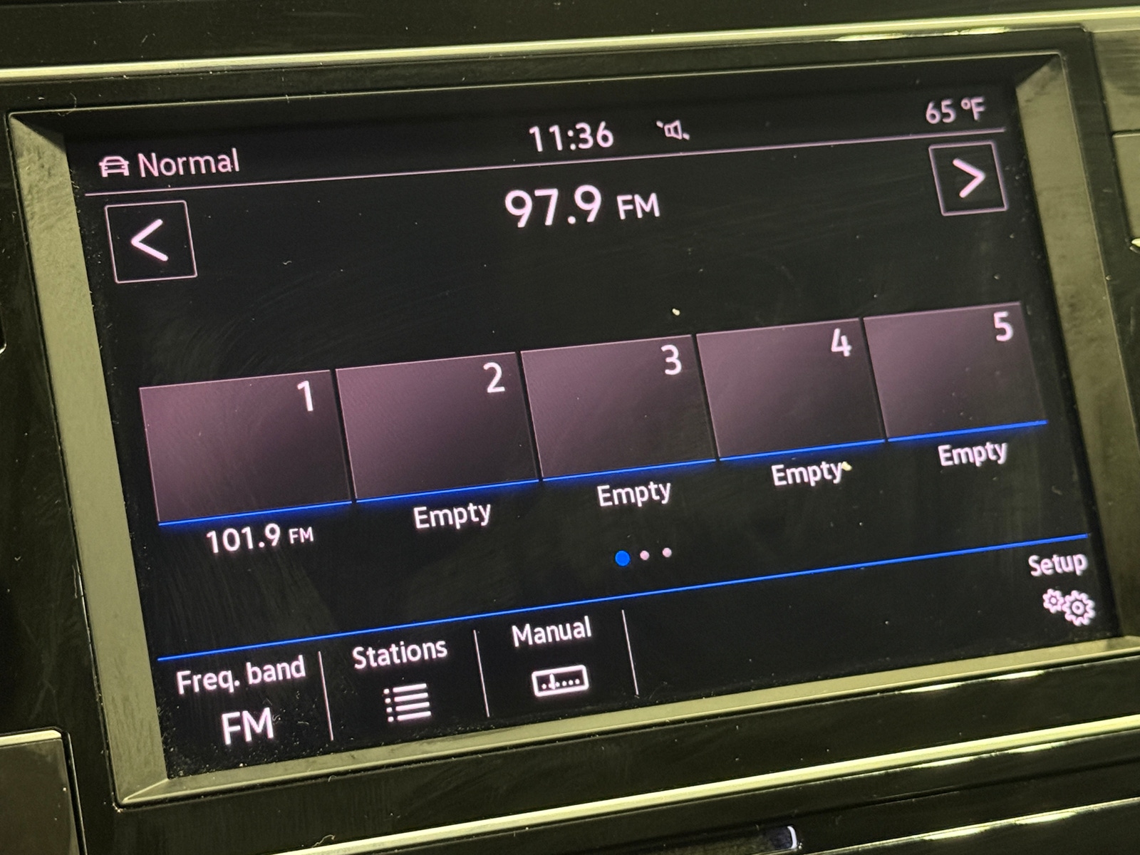 Thumbnail: 2019 Volkswagen Tiguan - 4
