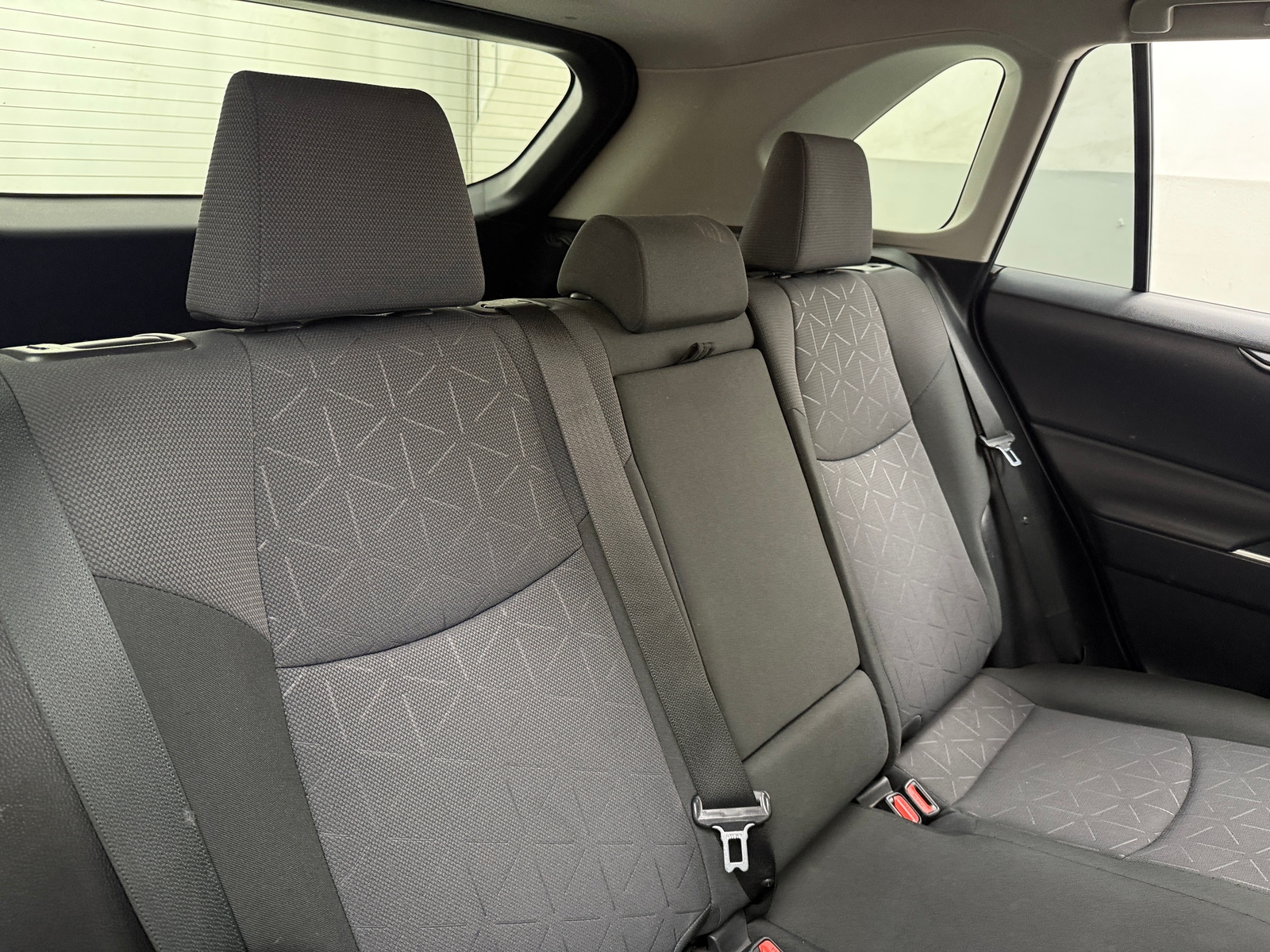 Thumbnail: 2019 Toyota RAV4 - 6
