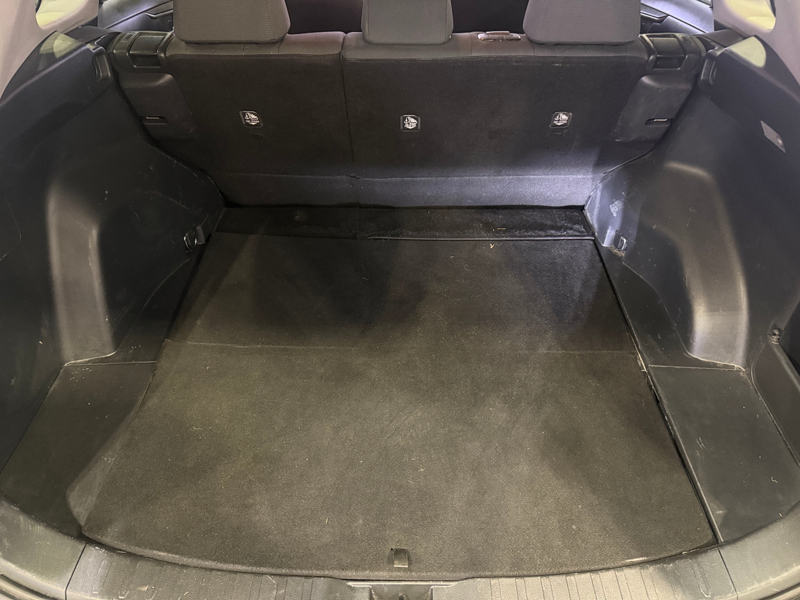 Thumbnail: 2019 Toyota RAV4 - 7