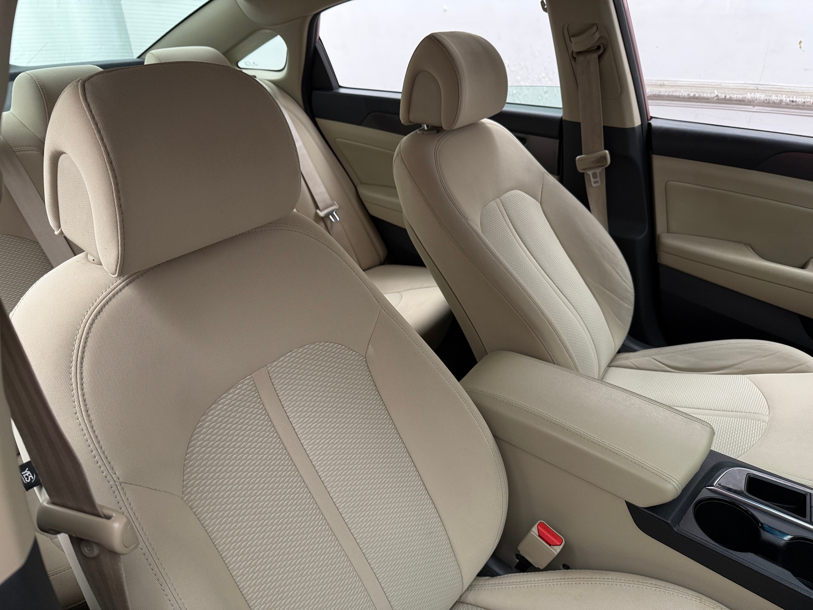 Thumbnail: 2016 Hyundai Sonata - 2
