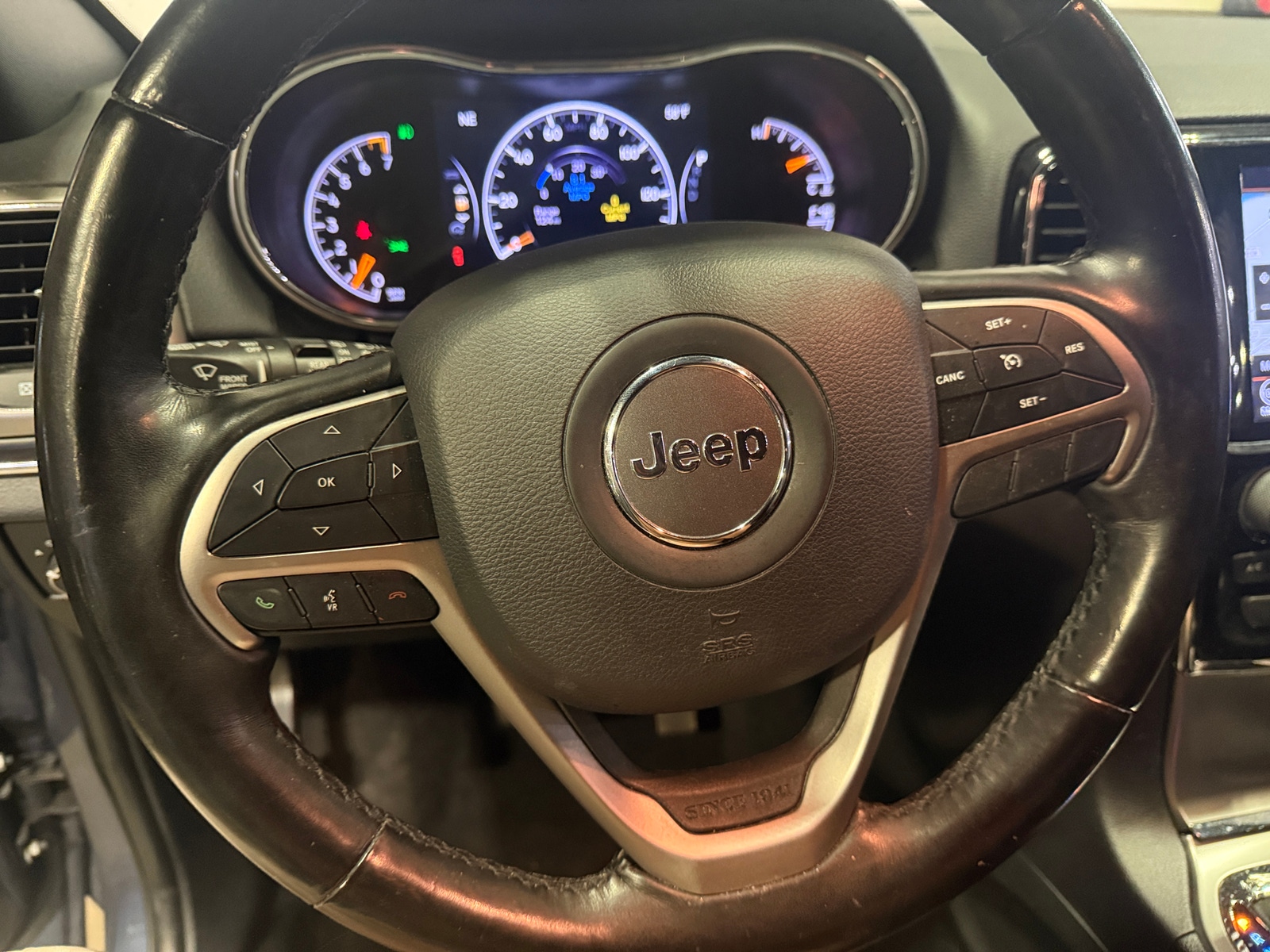Thumbnail: 2020 Jeep Grand Cherokee - 4