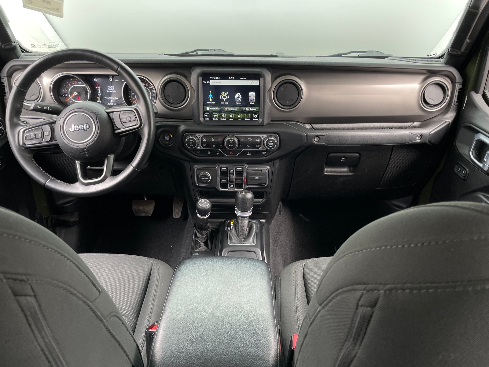 Thumbnail: 2021 Jeep Gladiator - 3