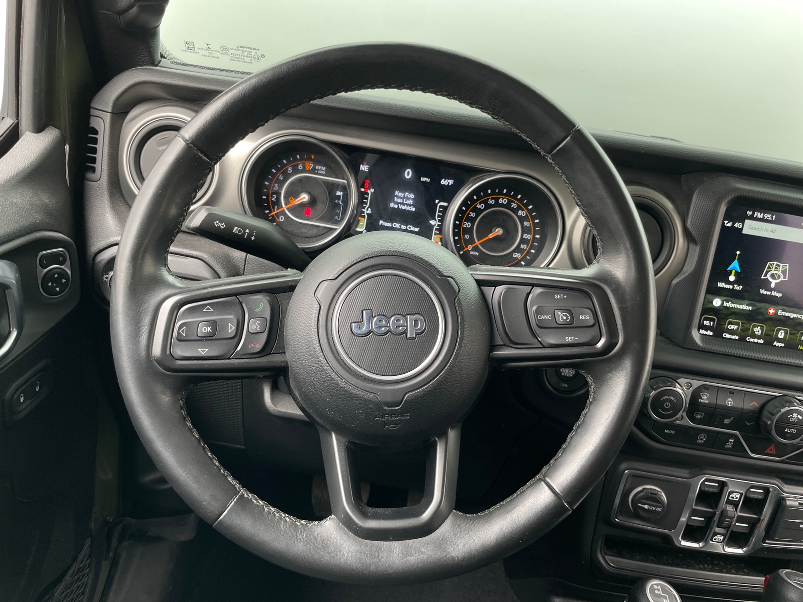 Thumbnail: 2021 Jeep Gladiator - 5