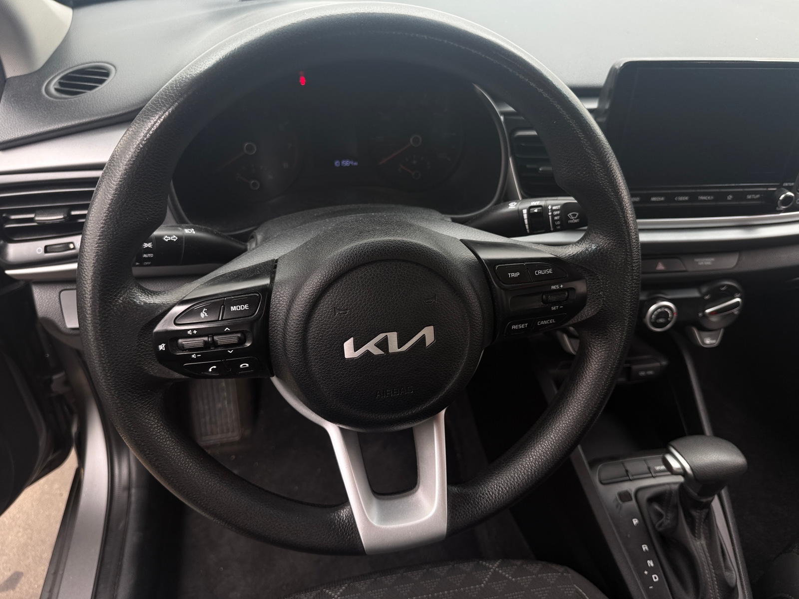 Thumbnail: 2022 Kia Rio - 5