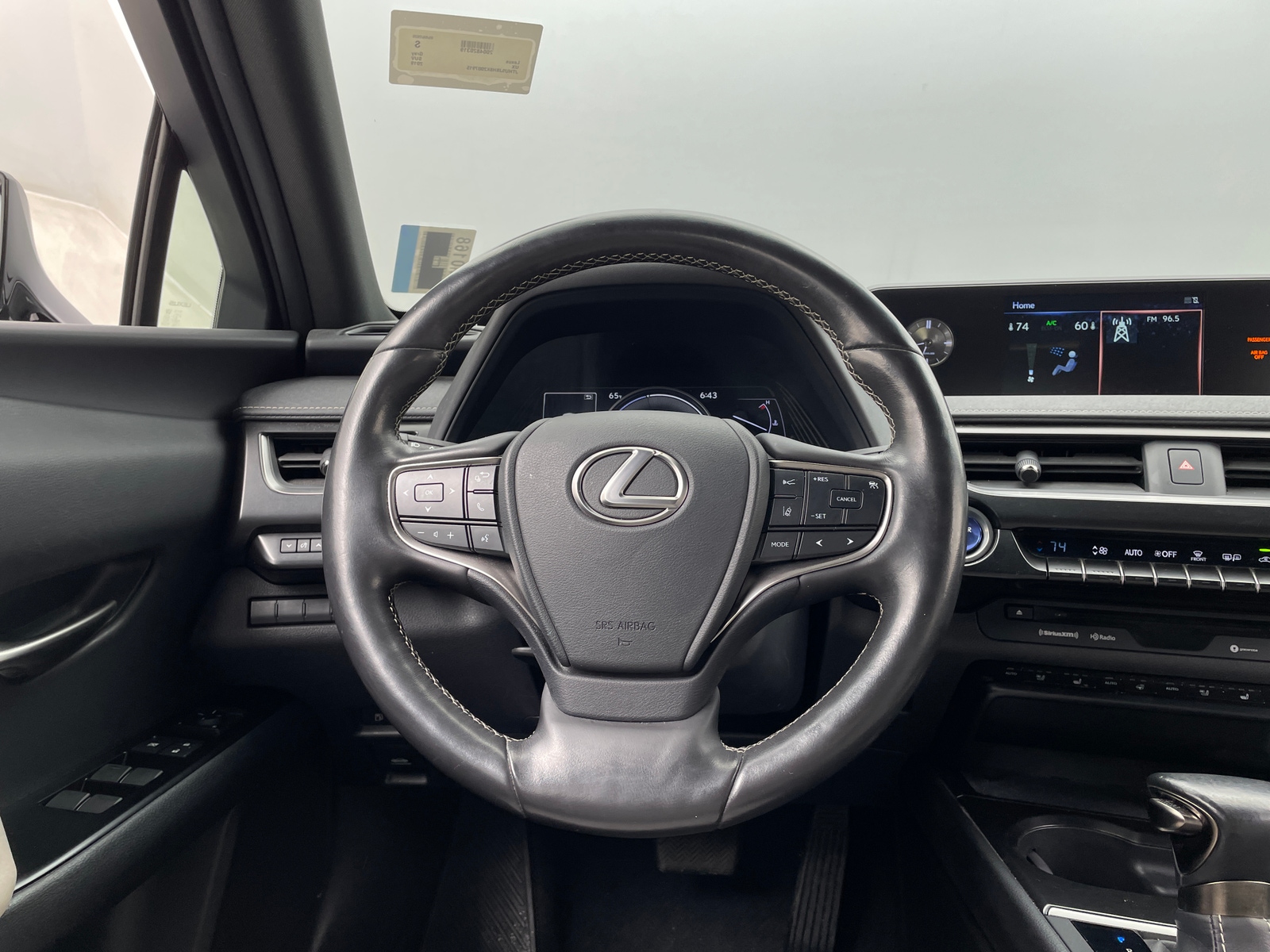 Thumbnail: 2019 Lexus UX - 4