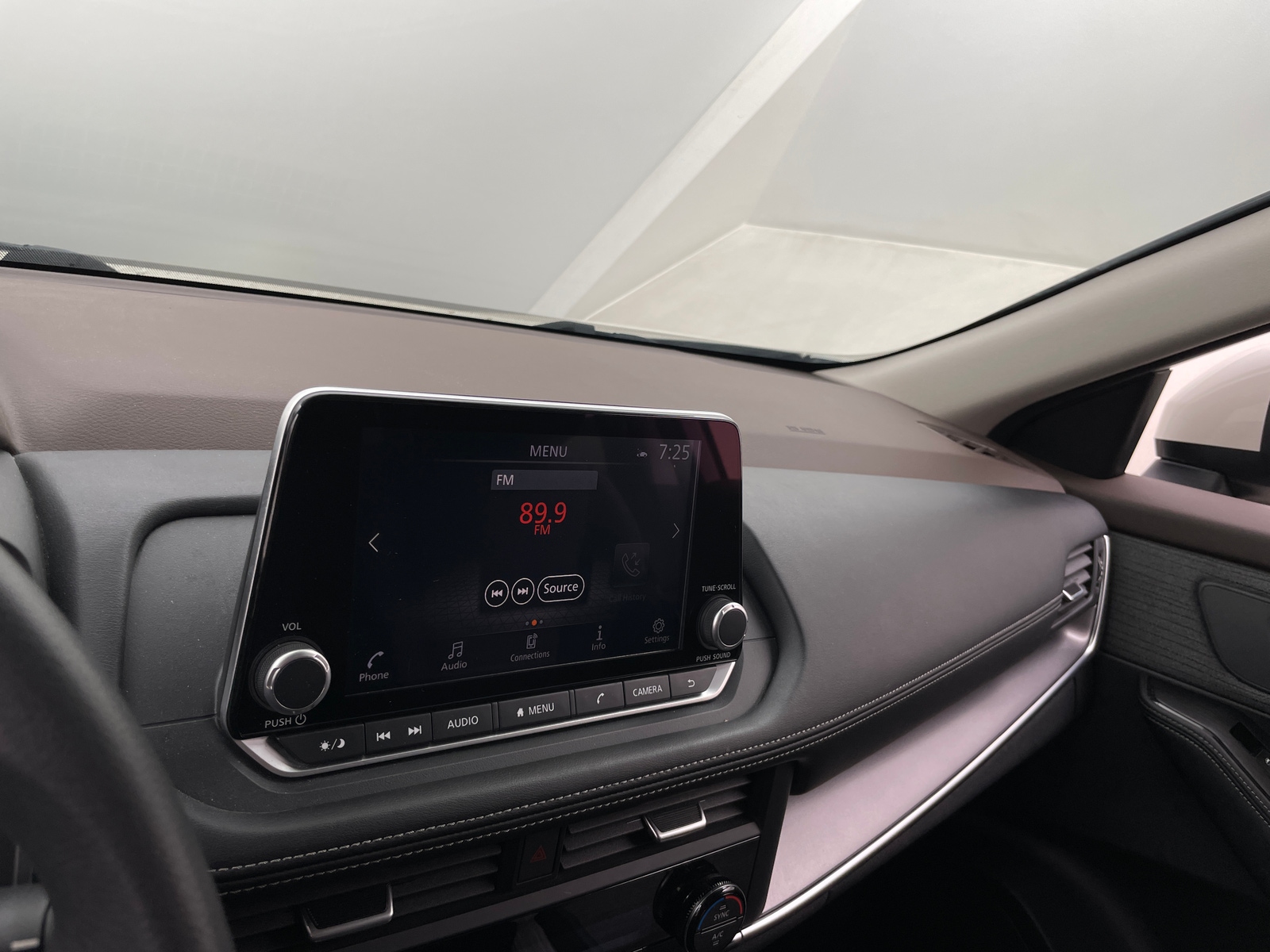 Thumbnail: 2023 Nissan Rogue - 4