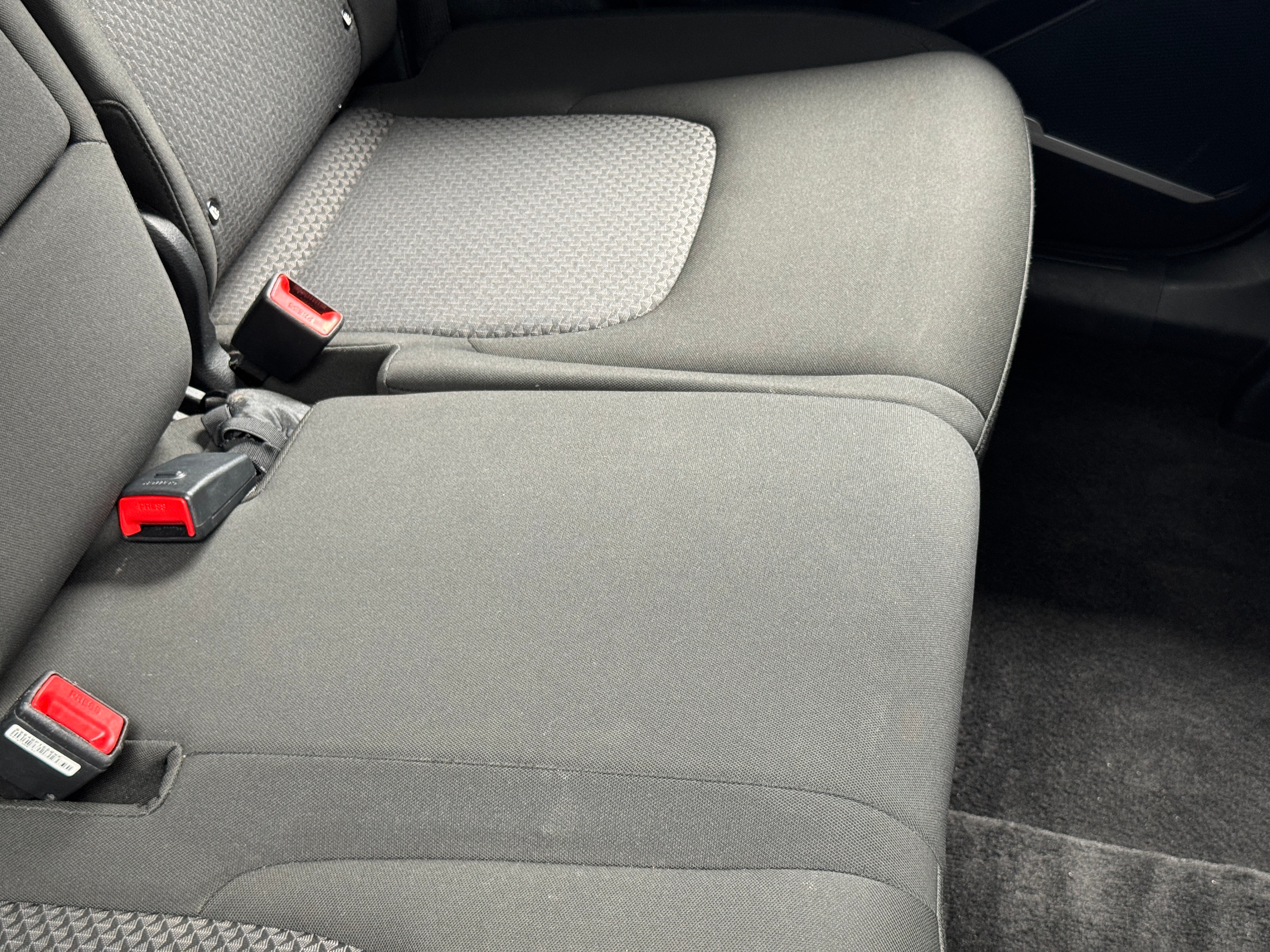2025 Kia Sportage LX - Photo 20