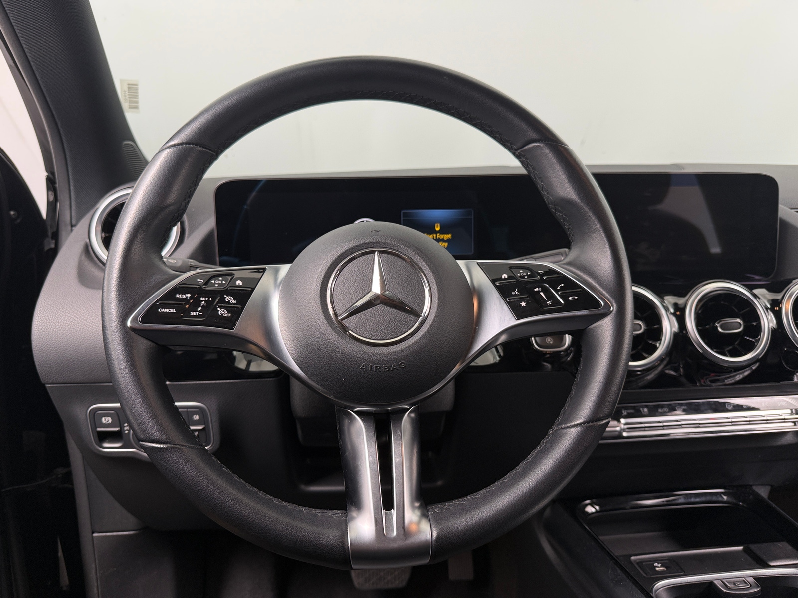 Thumbnail: 2025 Mercedes-Benz GLA - 4