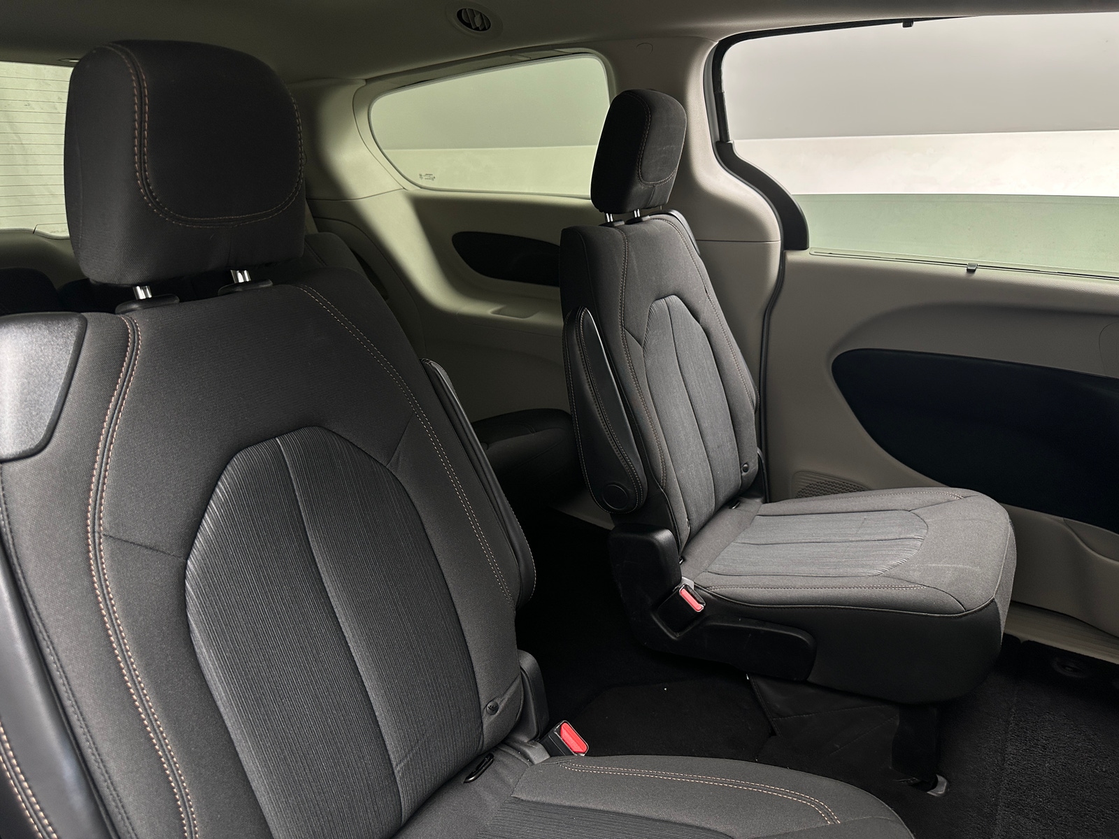 Thumbnail: 2019 Chrysler Pacifica - 6