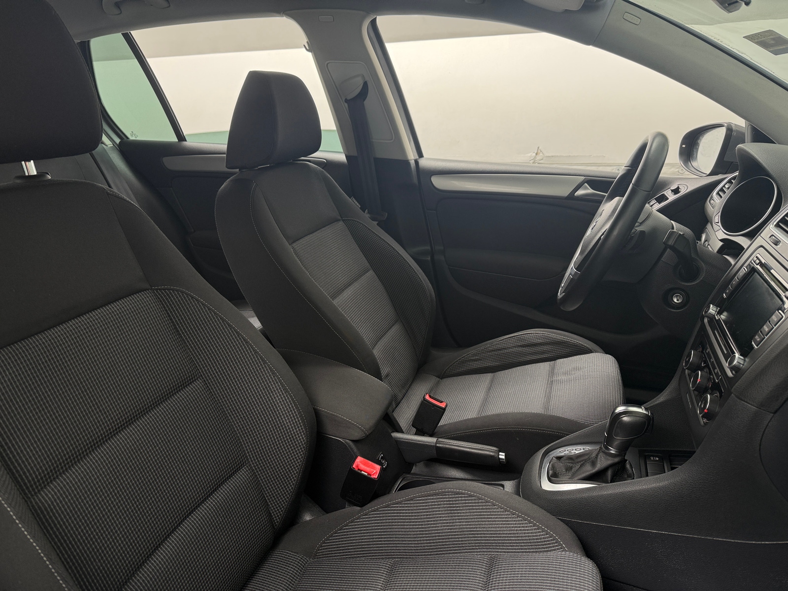 Thumbnail: 2013 Volkswagen Golf - 2