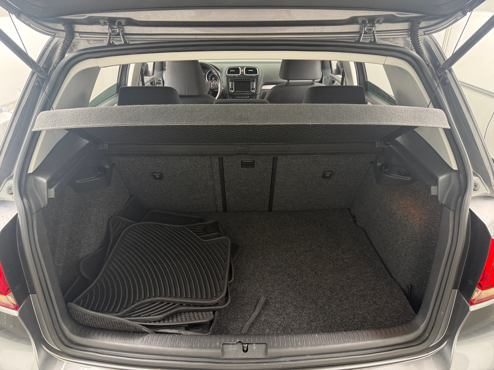 Thumbnail: 2013 Volkswagen Golf - 7