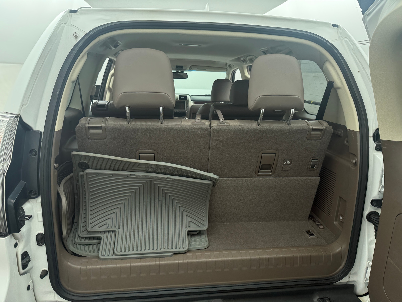 Thumbnail: 2019 Lexus GX - 6
