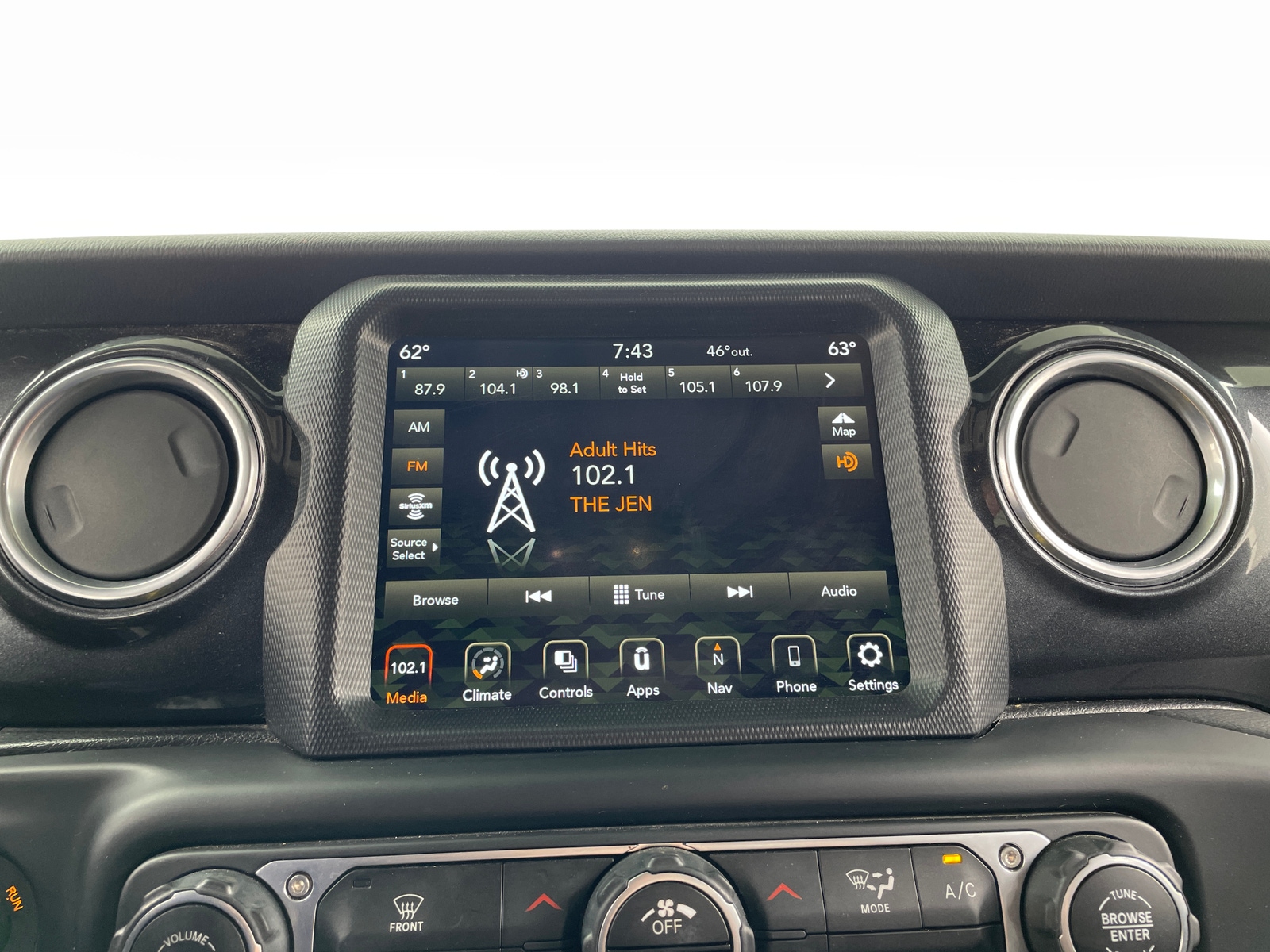 Thumbnail: 2020 Jeep Wrangler - 3