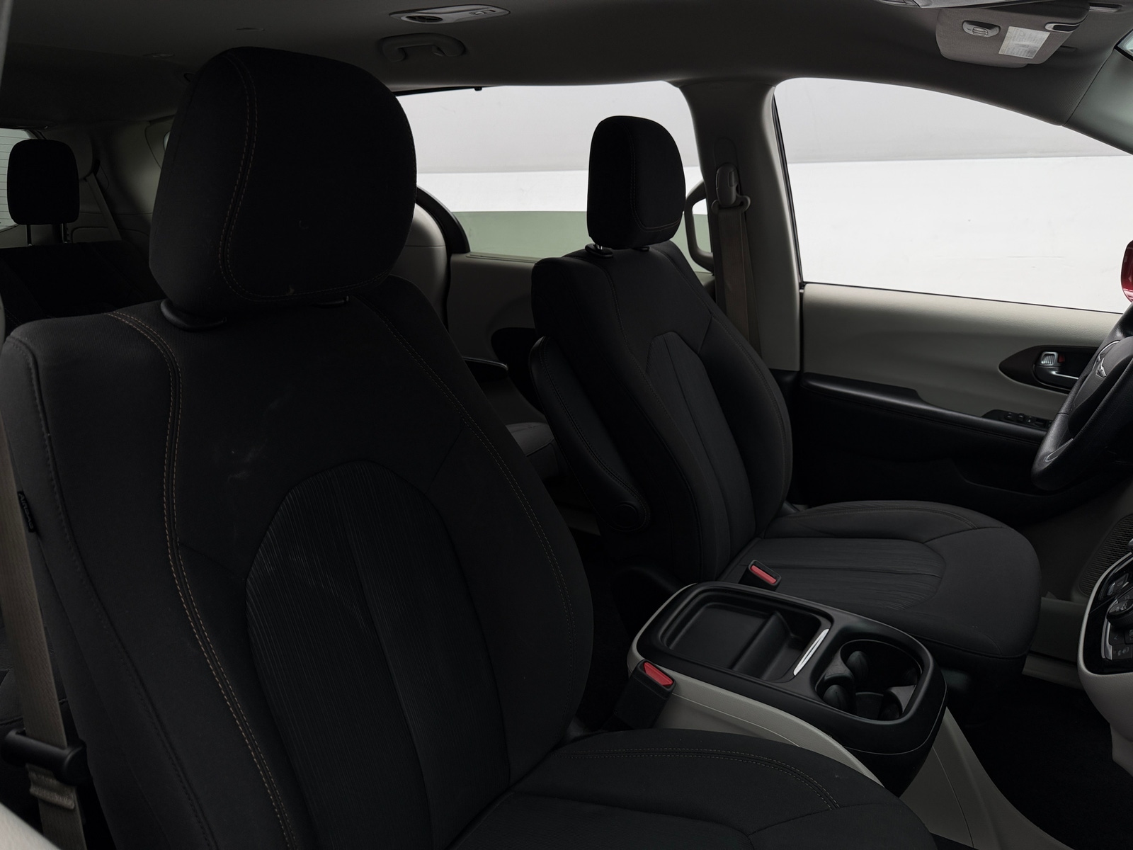 Thumbnail: 2019 Chrysler Pacifica - 2