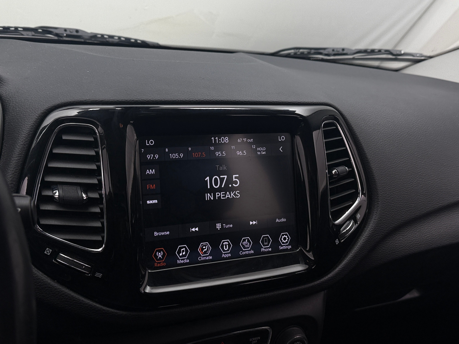 Thumbnail: 2020 Jeep Compass - 3