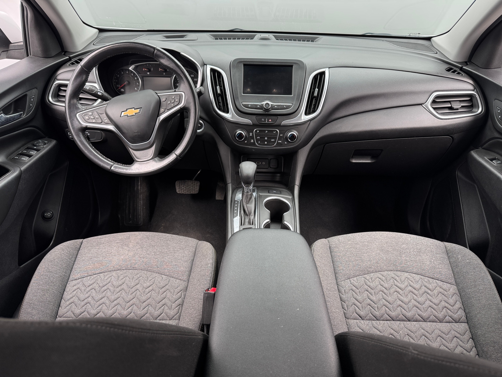 Thumbnail: 2022 Chevrolet Equinox - 3