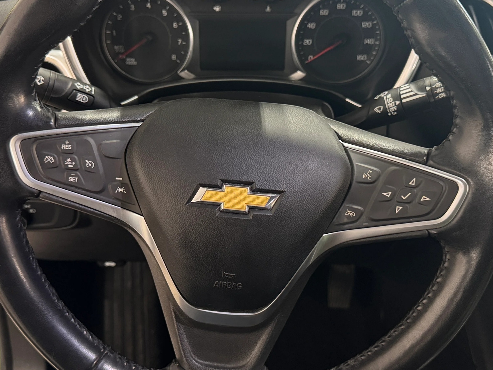Thumbnail: 2022 Chevrolet Equinox - 5