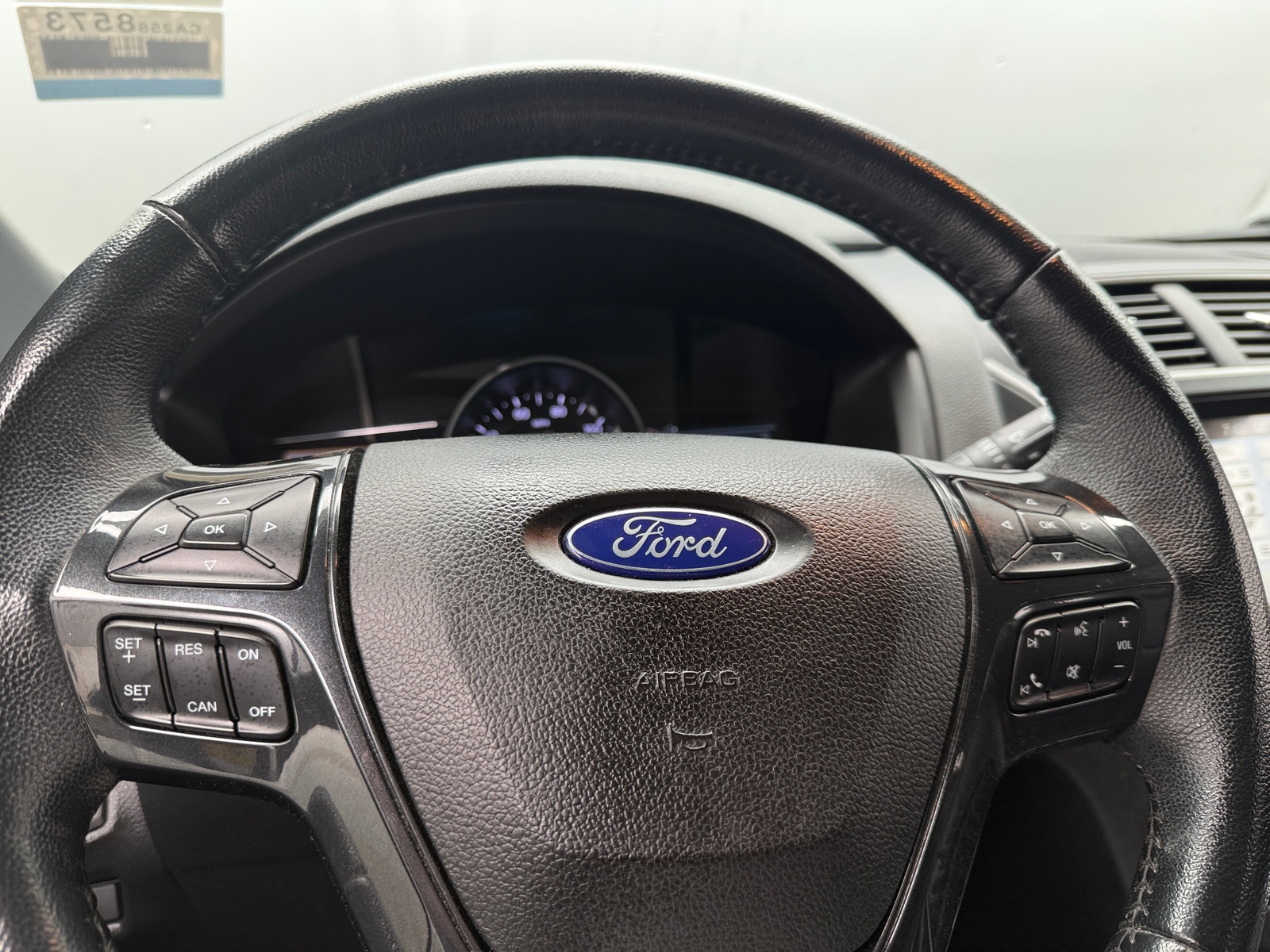 Thumbnail: 2018 Ford Explorer - 5