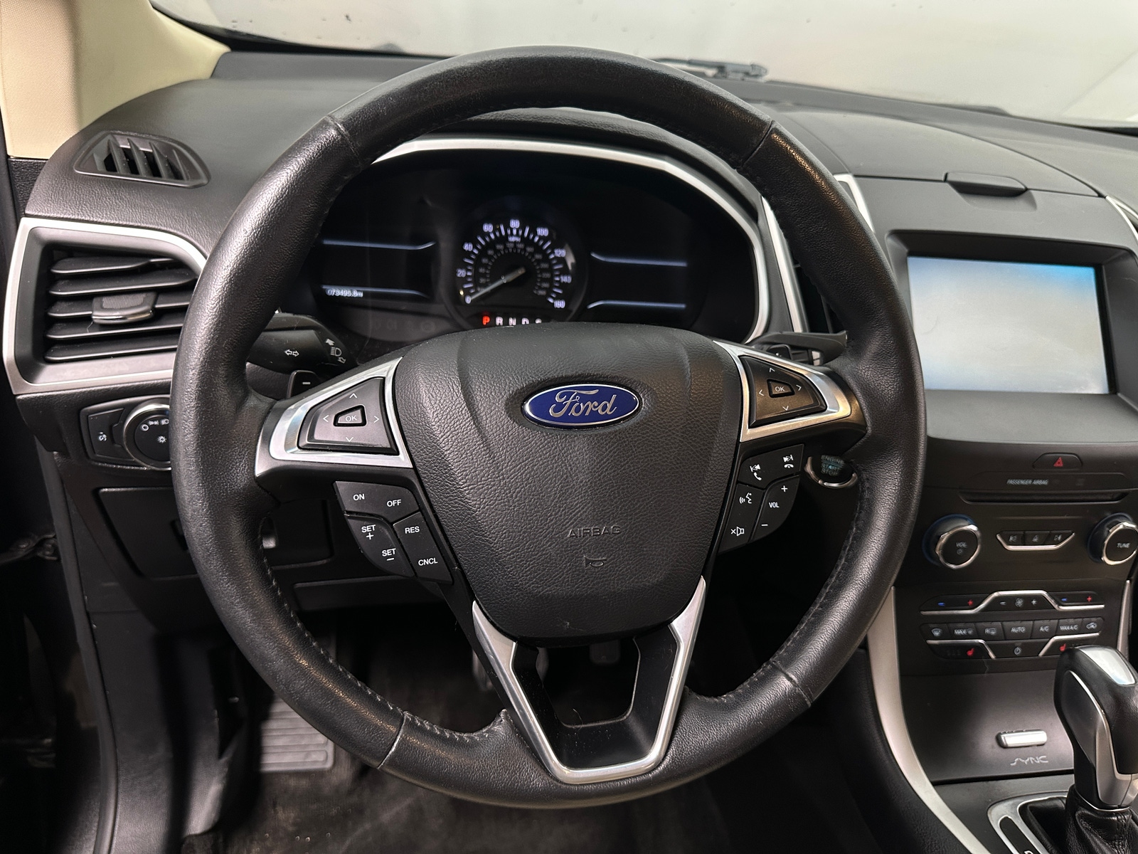 Thumbnail: 2015 Ford Edge - 4