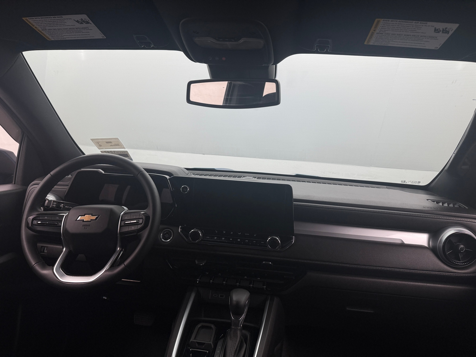 Thumbnail: 2023 Chevrolet Colorado - 3