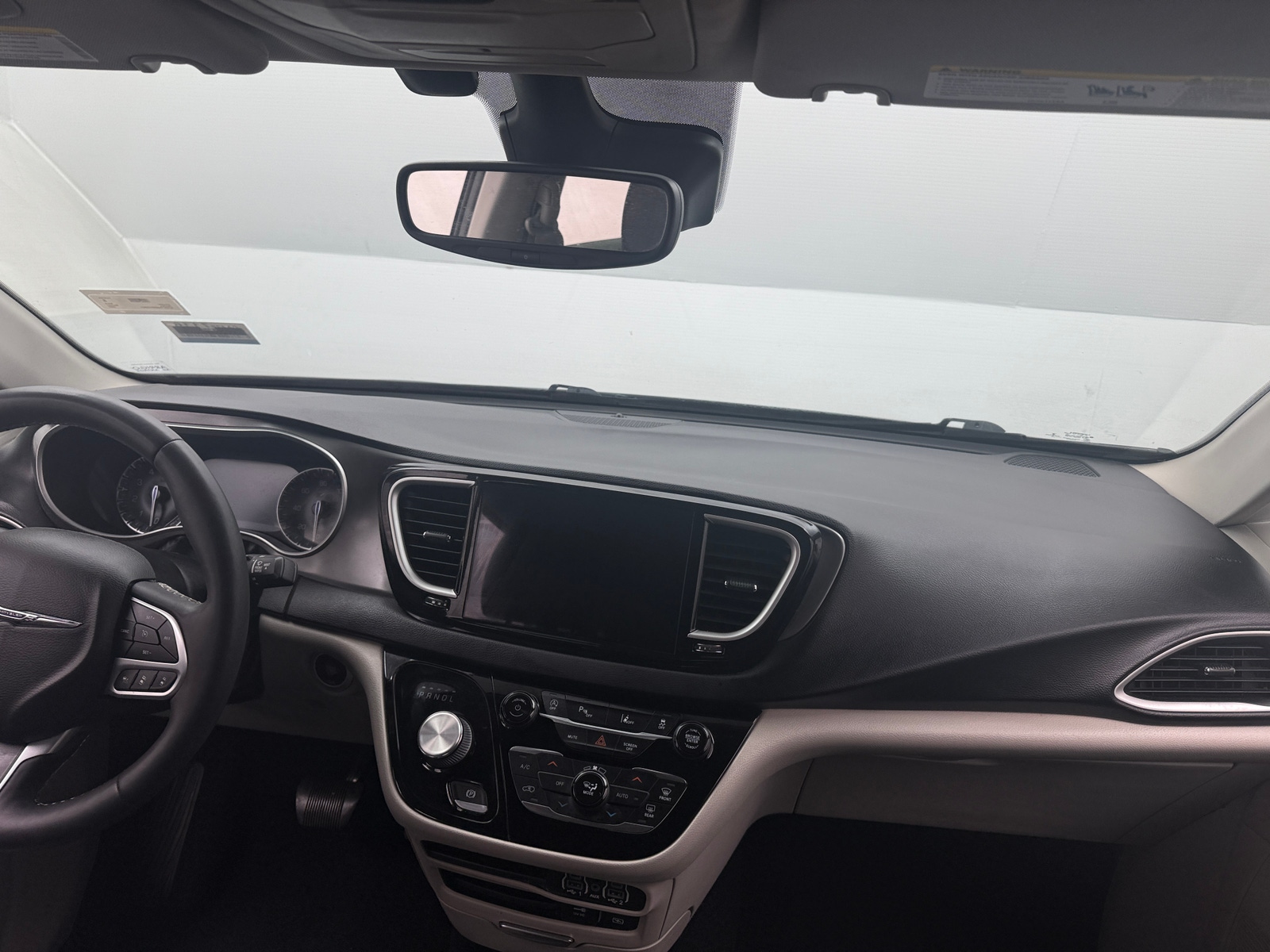 Thumbnail: 2022 Chrysler Pacifica - 2