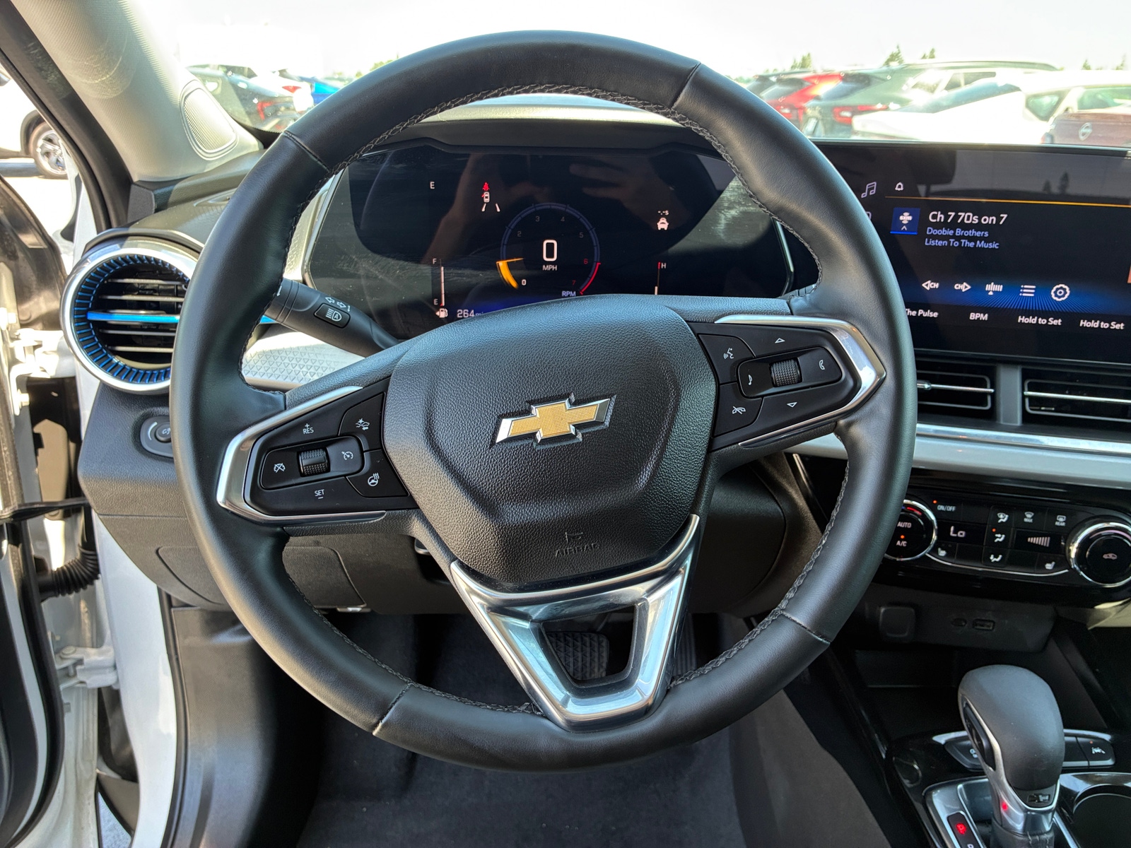 Thumbnail: 2025 Chevrolet Trax - 5