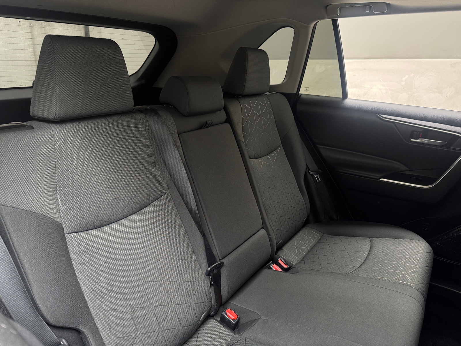 Thumbnail: 2021 Toyota RAV4 - 6