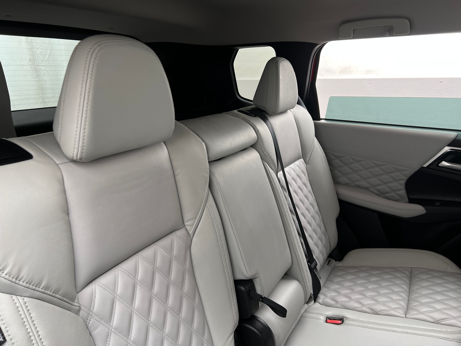 Thumbnail: 2022 Mitsubishi Outlander - 5