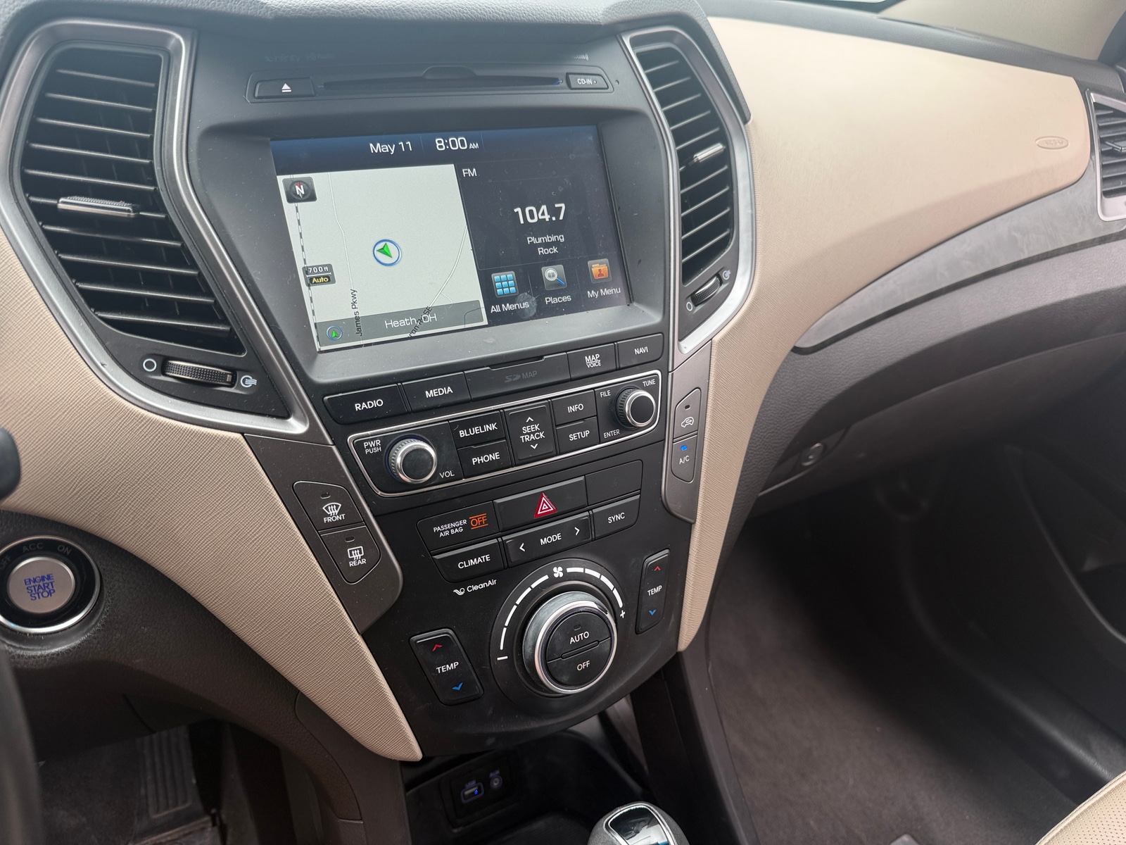 Thumbnail: 2017 Hyundai Santa Fe - 3