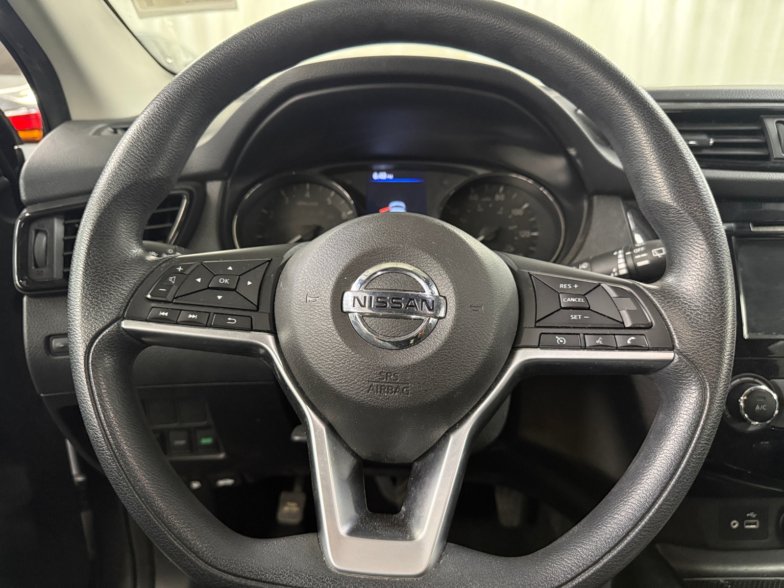 Thumbnail: 2020 Nissan Rogue Sport - 5
