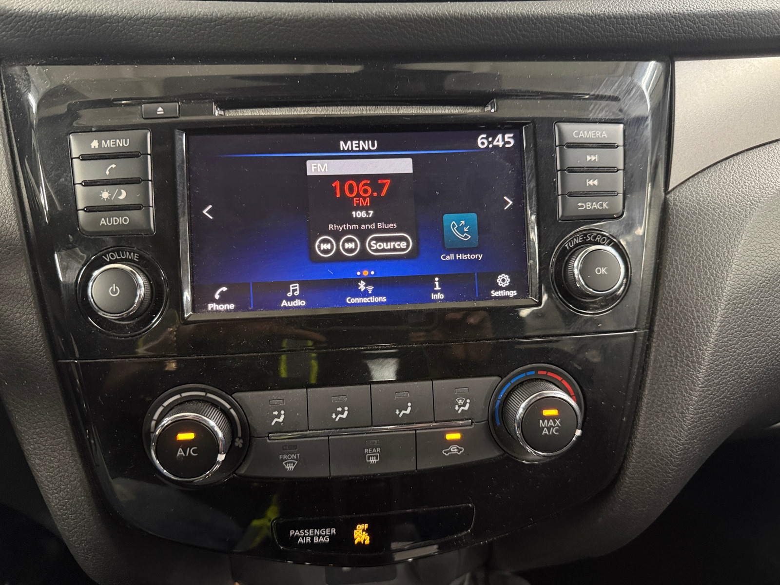 Thumbnail: 2020 Nissan Rogue Sport - 4