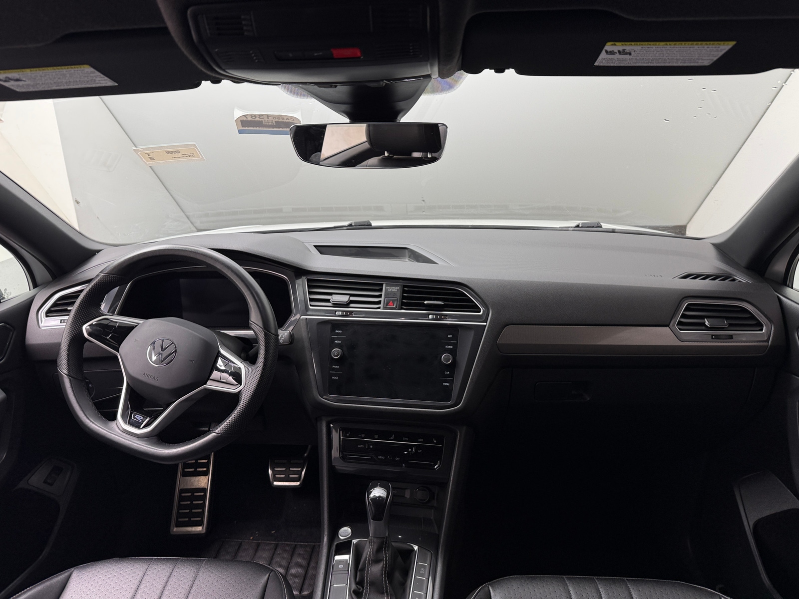 Thumbnail: 2022 Volkswagen Tiguan - 2