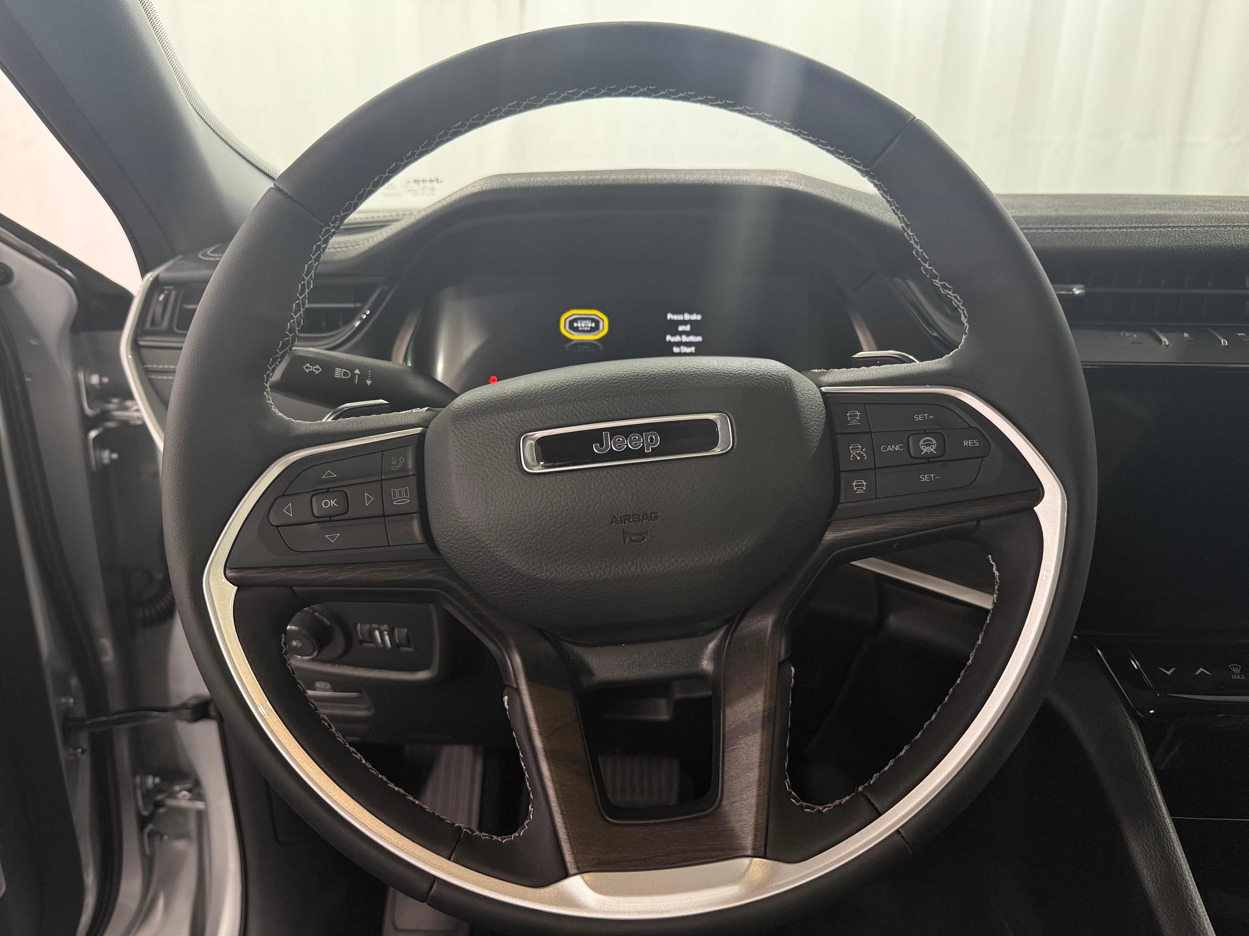 2026 Jeep Grand Cherokee L Limited - Photo 10