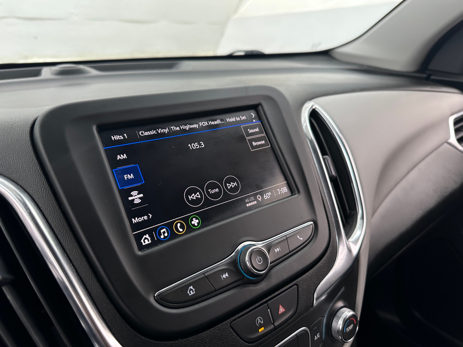 Thumbnail: 2023 Chevrolet Equinox - 4