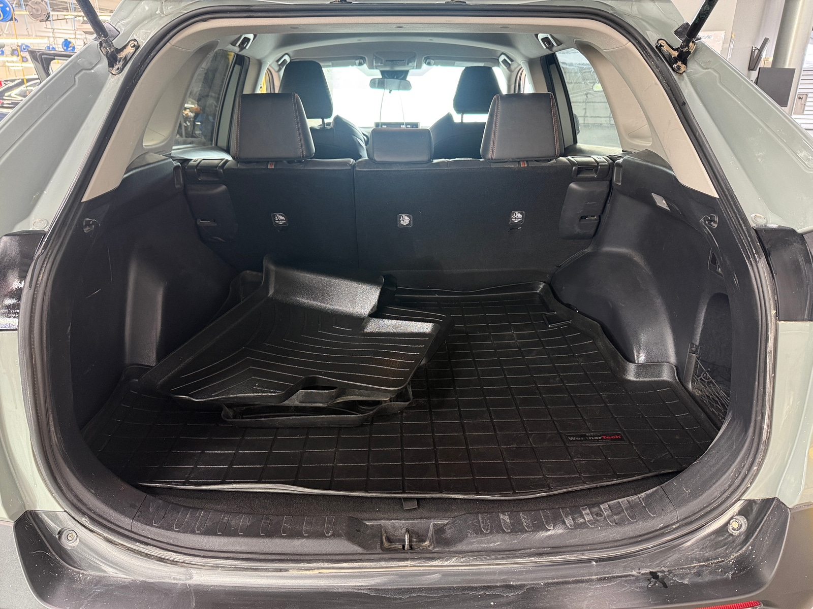 Thumbnail: 2021 Toyota RAV4 - 6