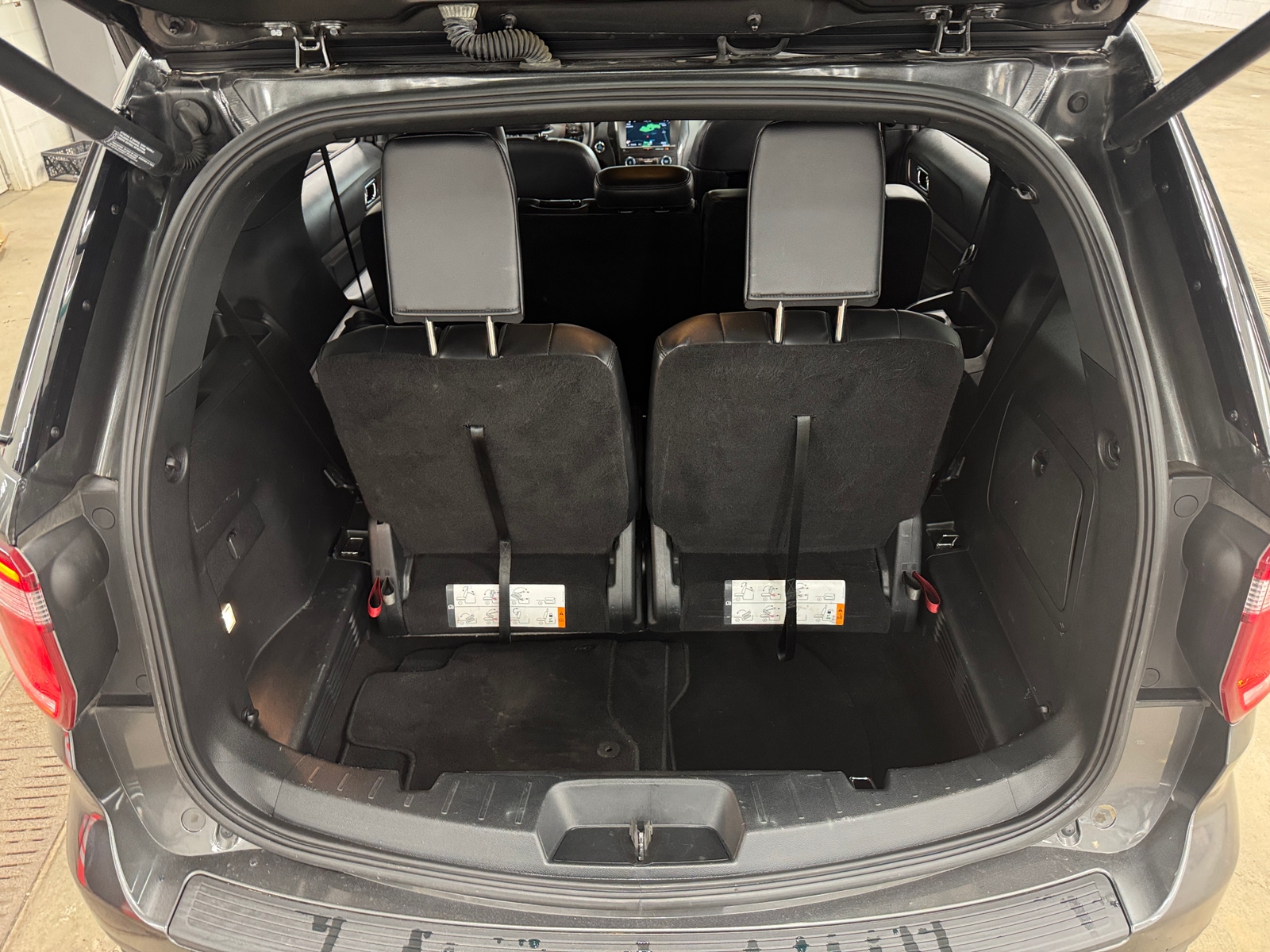 Thumbnail: 2019 Ford Explorer - 6