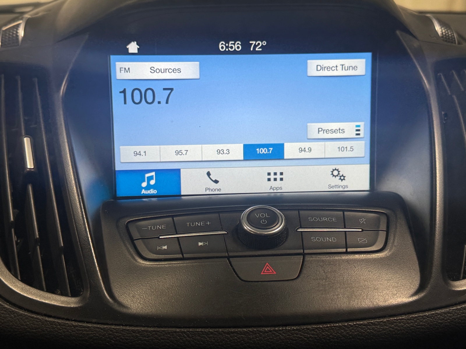 Thumbnail: 2019 Ford Escape - 4
