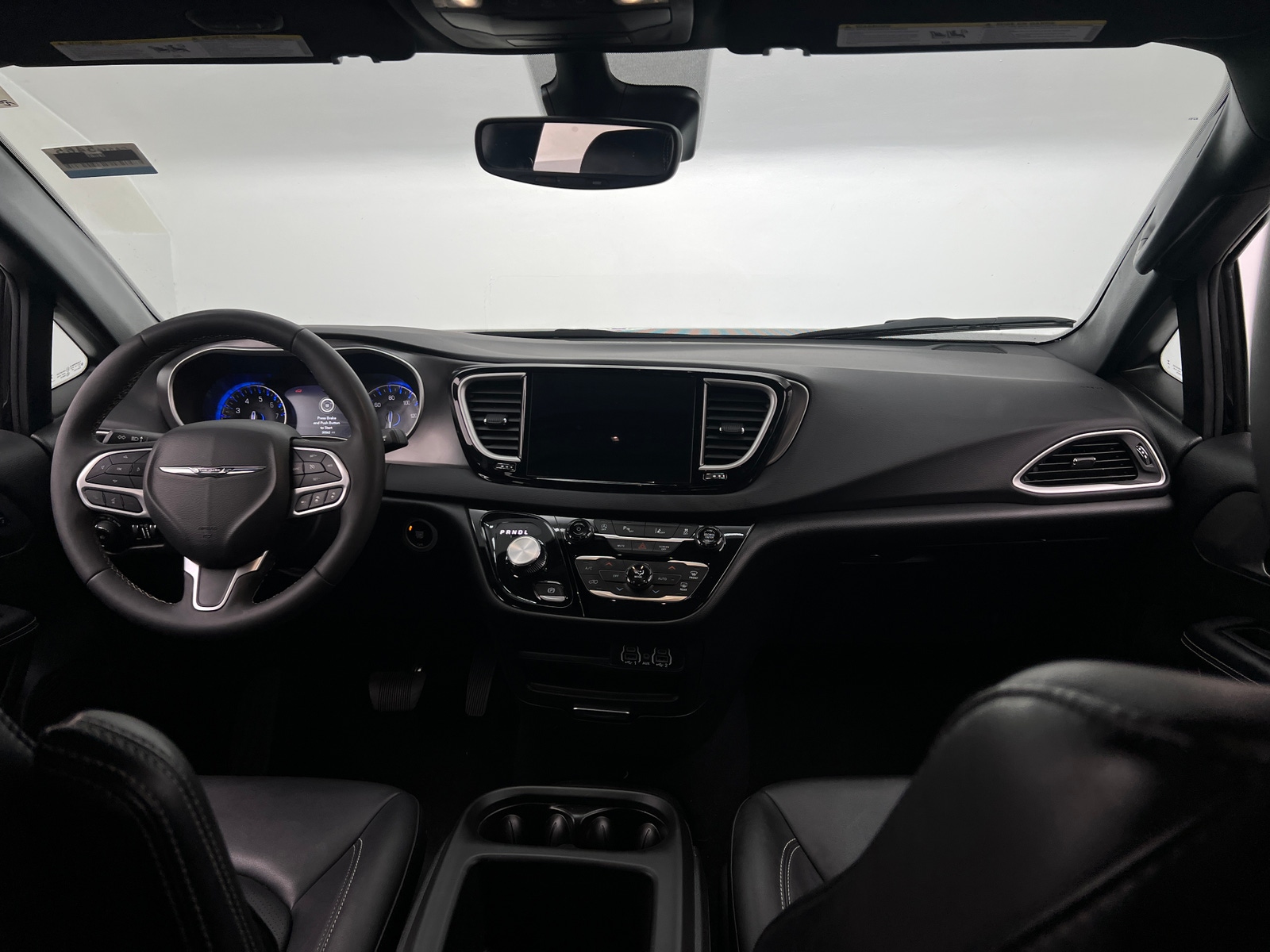 Thumbnail: 2025 Chrysler Pacifica - 2