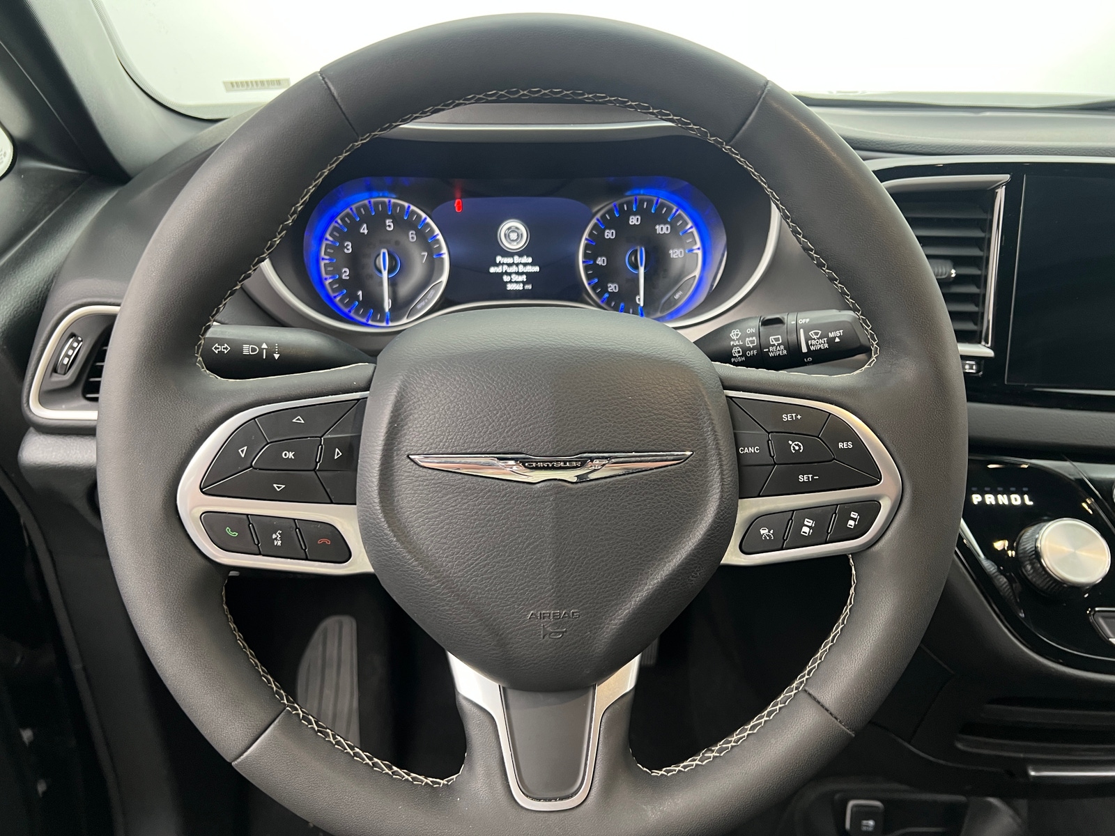 Thumbnail: 2025 Chrysler Pacifica - 4
