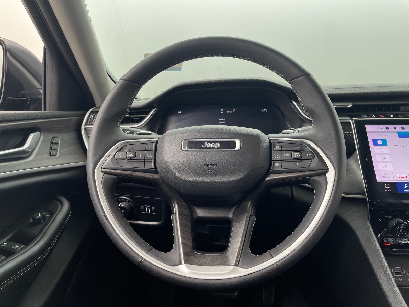Thumbnail: 2023 Jeep Grand Cherokee - 4