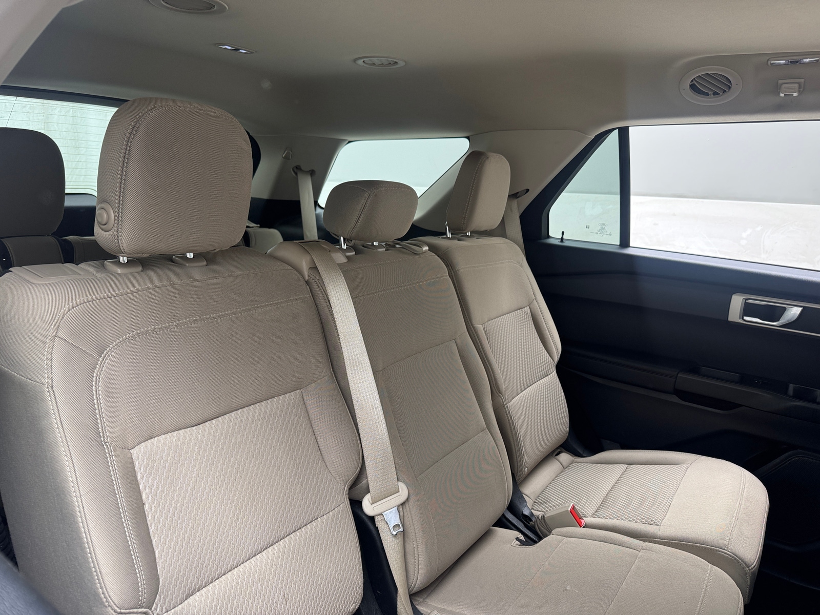 Thumbnail: 2020 Ford Explorer - 6