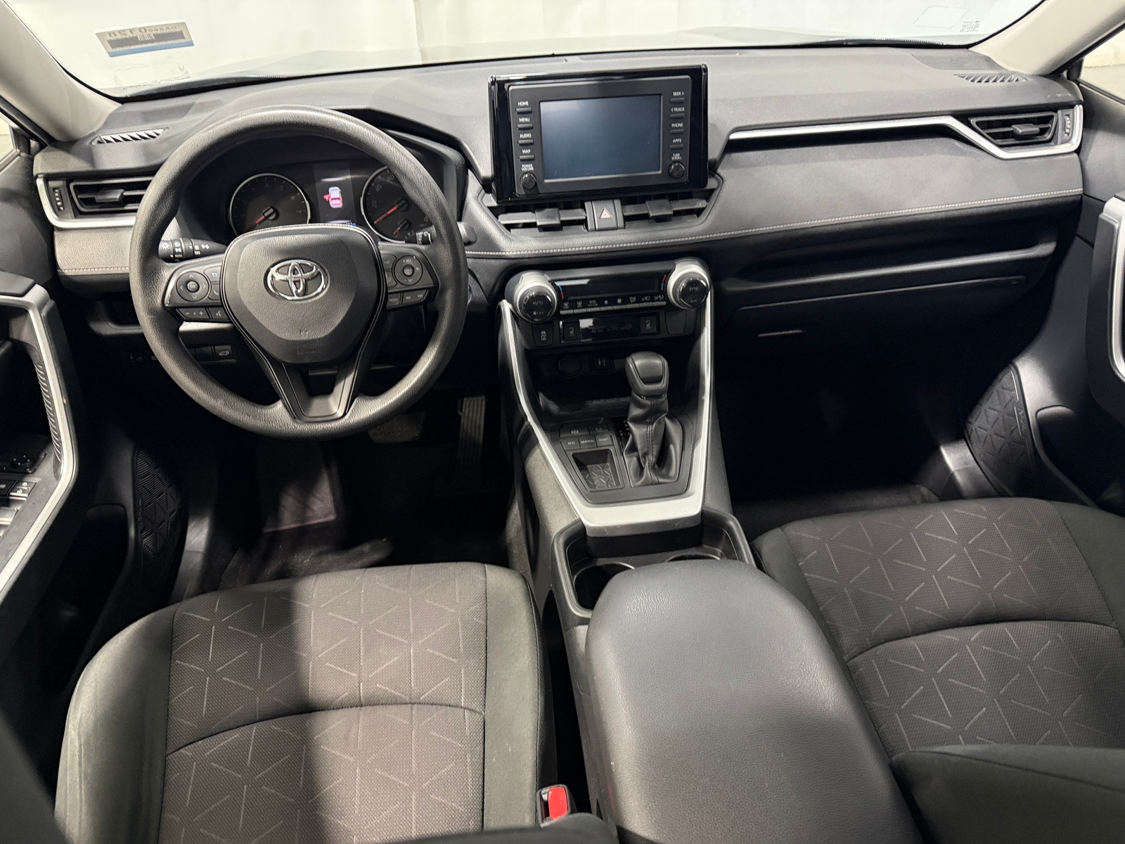 Thumbnail: 2019 Toyota RAV4 - 3