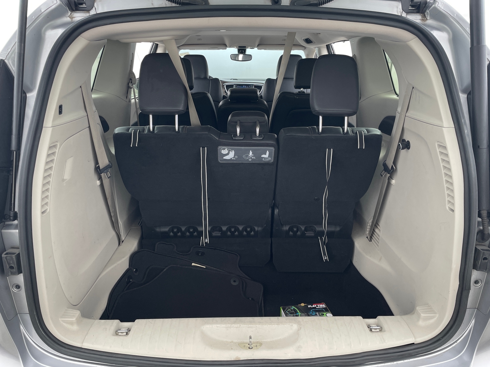 Thumbnail: 2018 Chrysler Pacifica - 6