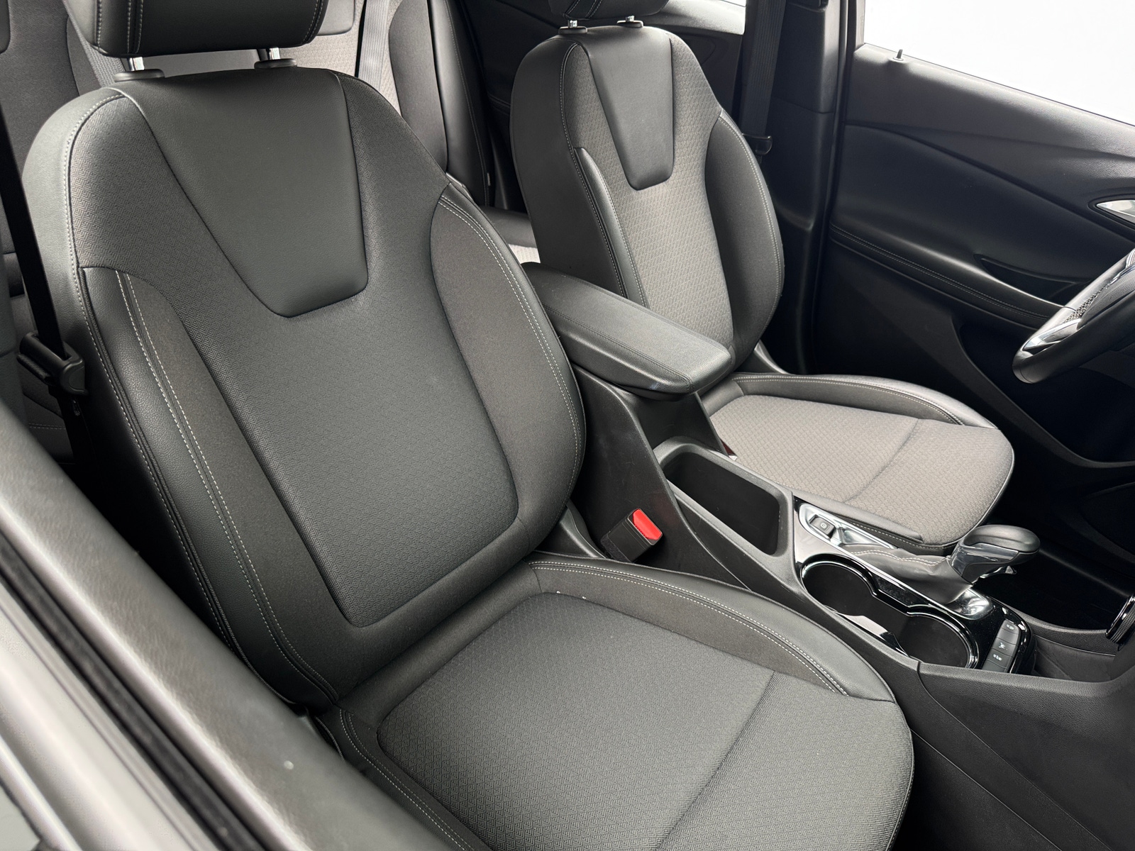 Thumbnail: 2025 Buick Encore GX - 2