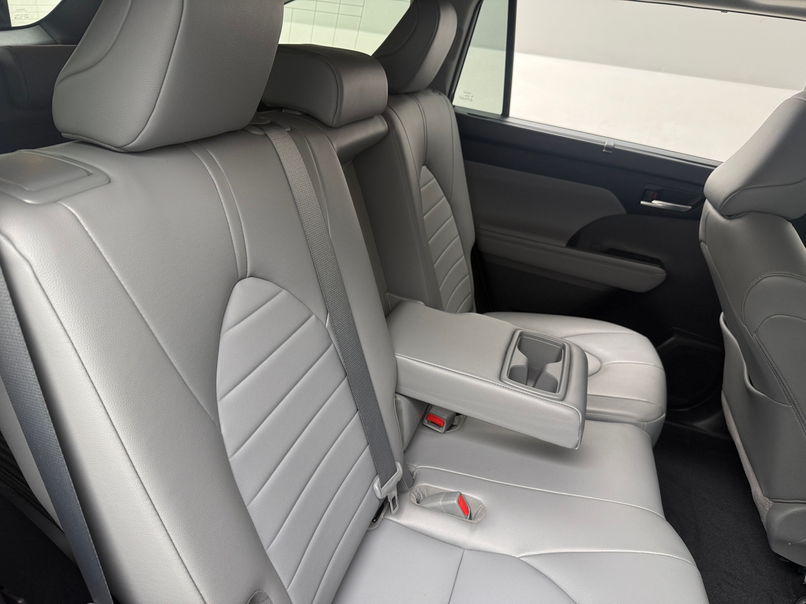 Thumbnail: 2021 Toyota Highlander - 5