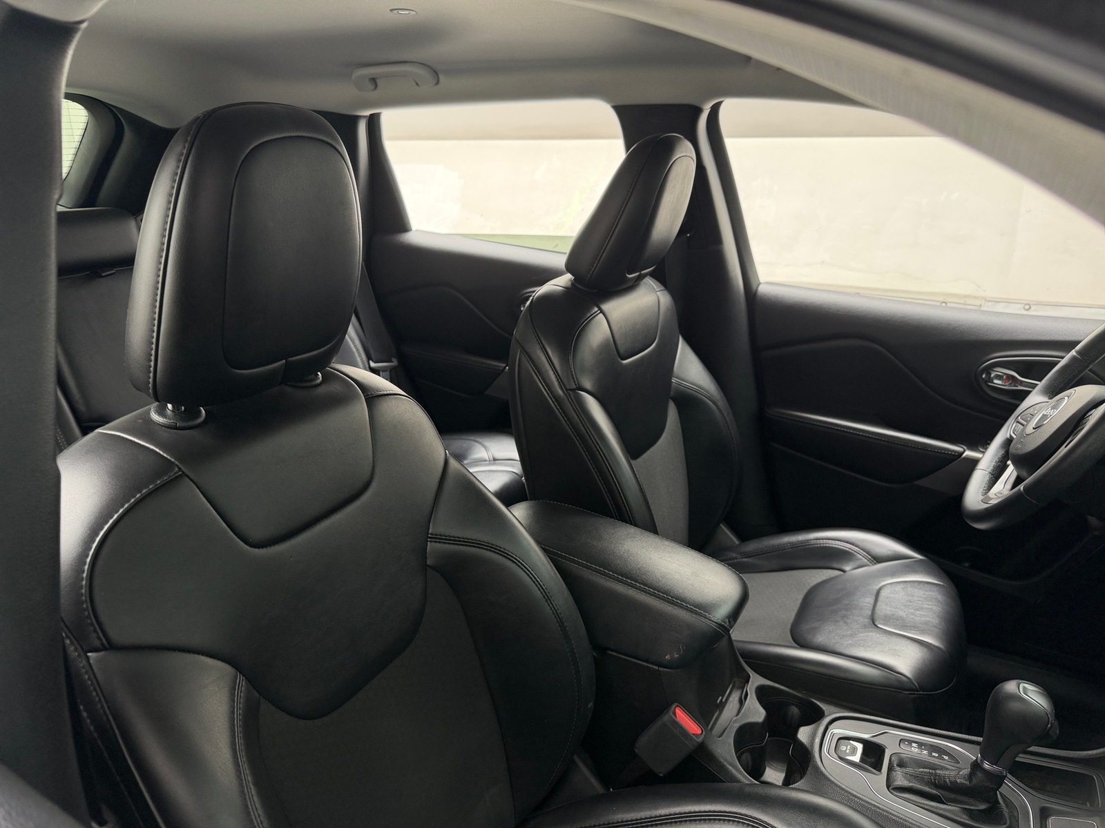 Thumbnail: 2020 Jeep Cherokee - 2