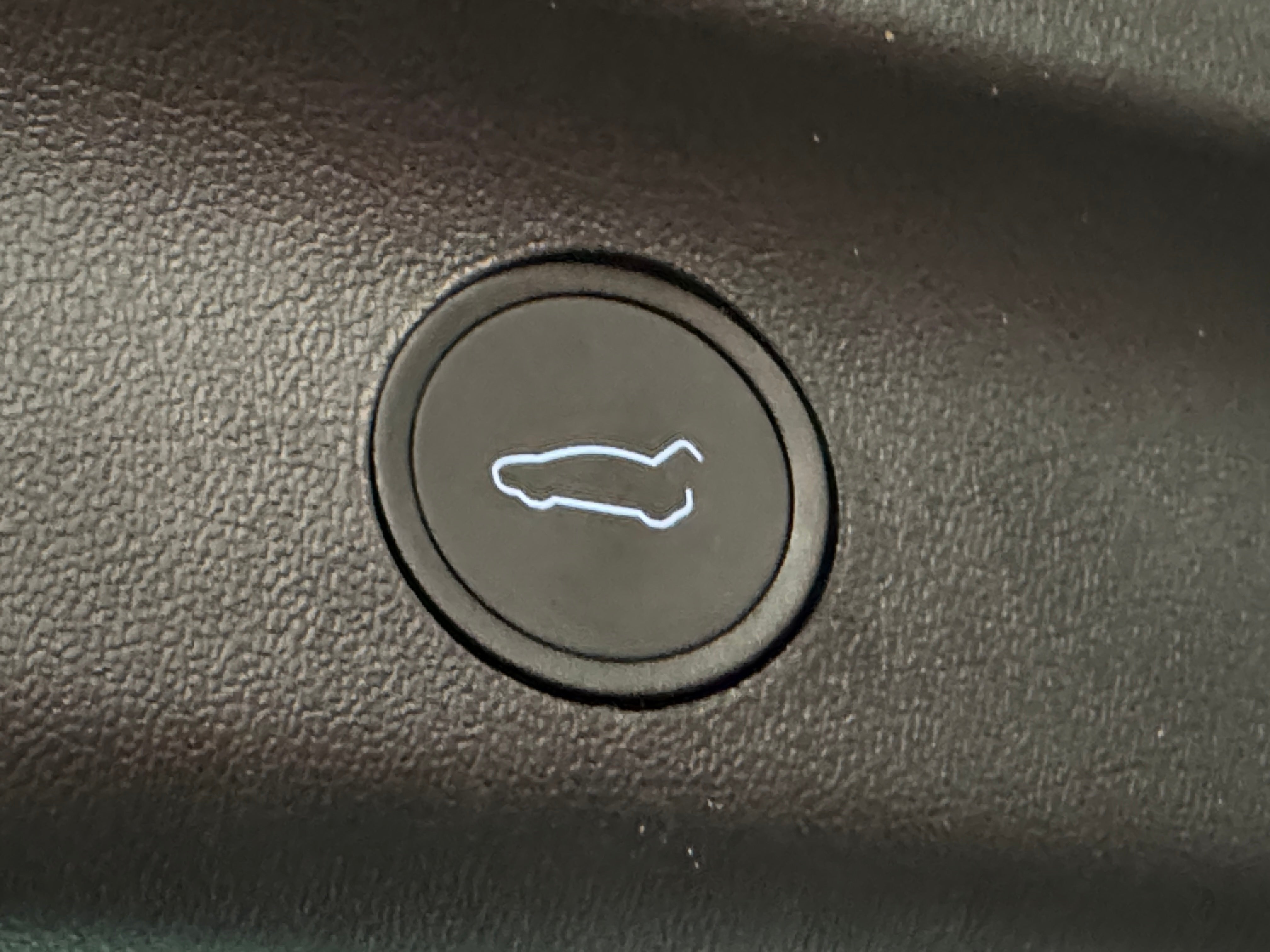 Used 2023 Tesla Model Y Long Range with VIN 7SAYGDEE0PA121651 for sale in Oak Creek, WI