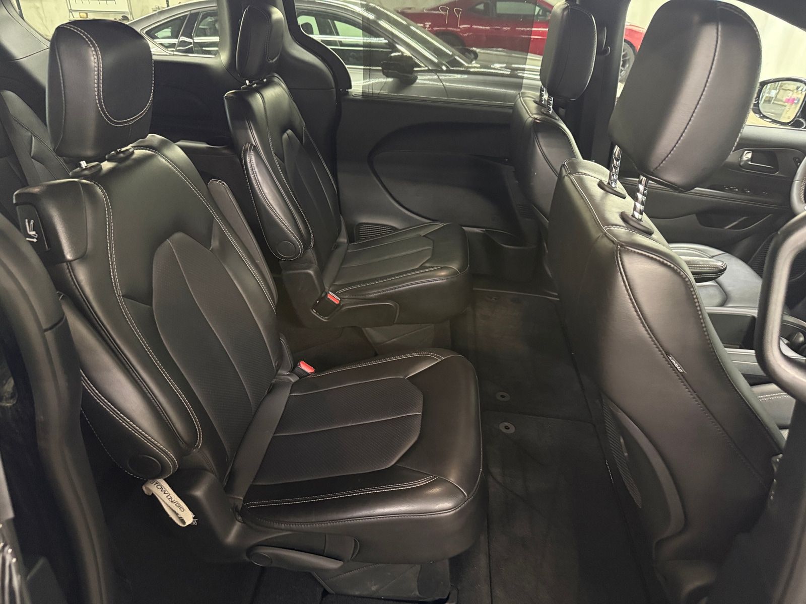 Thumbnail: 2025 Chrysler Pacifica - 5
